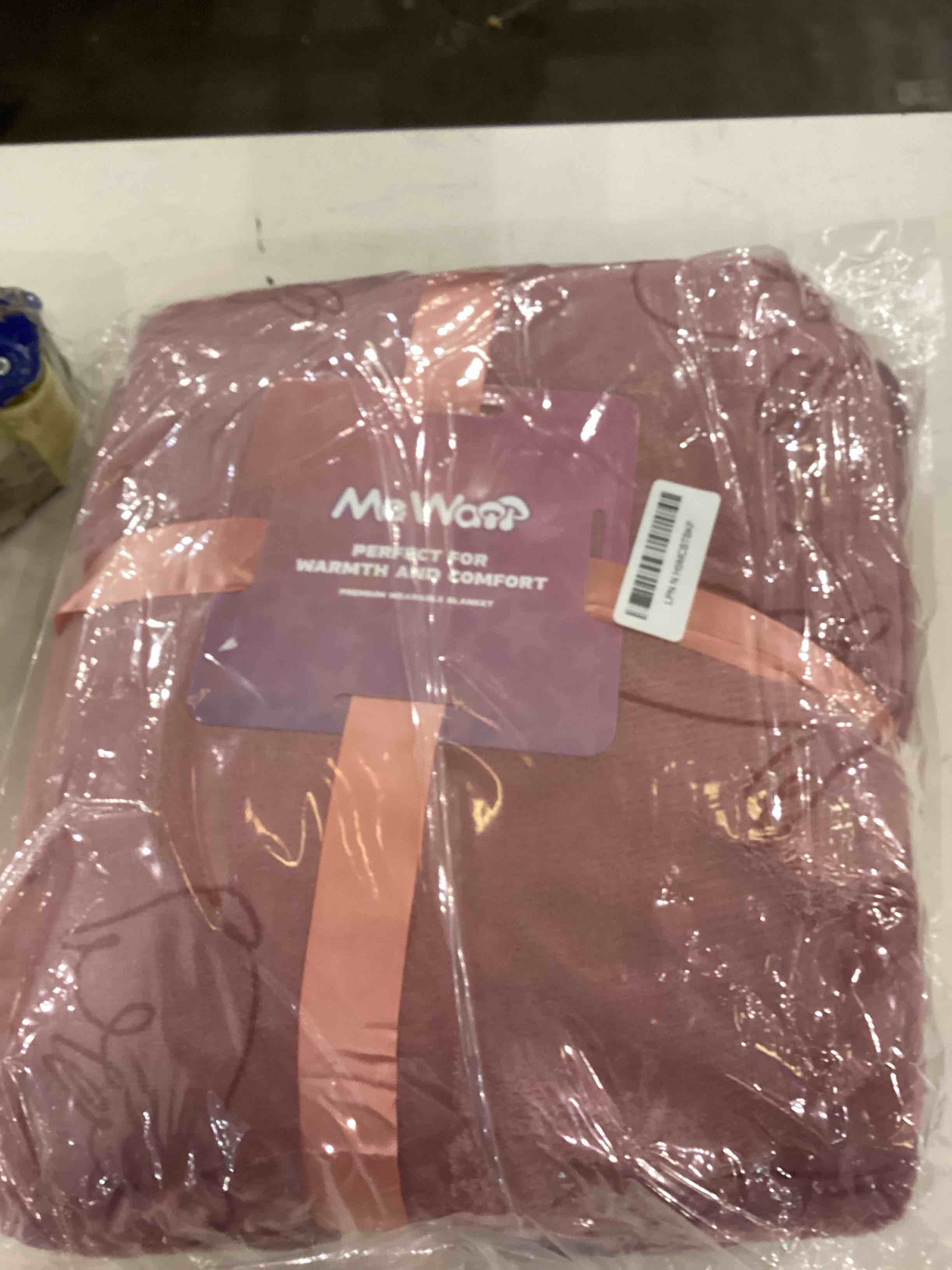 Mewaii Wearable Blanket Hoodie for Adults, Cozy Bunny Ear Sherpa & Flannel Hooded Blanket with Giant