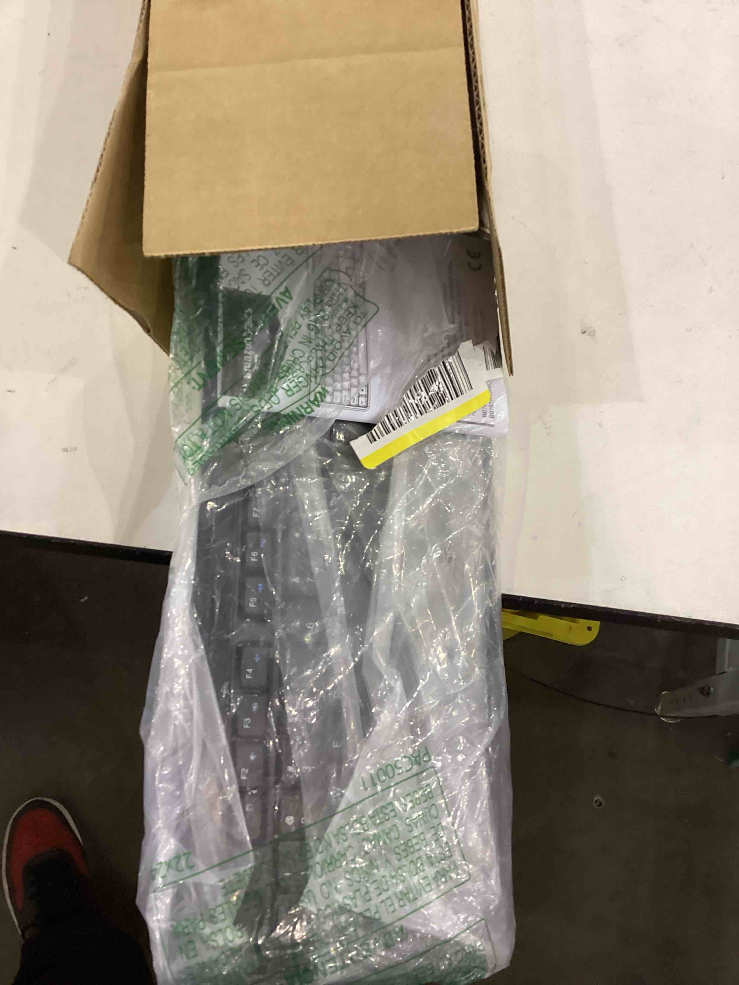 https://s3.amazonaws.com/lotting-images-prod/bidfta/BRN2479639_1760016561176.jpeg