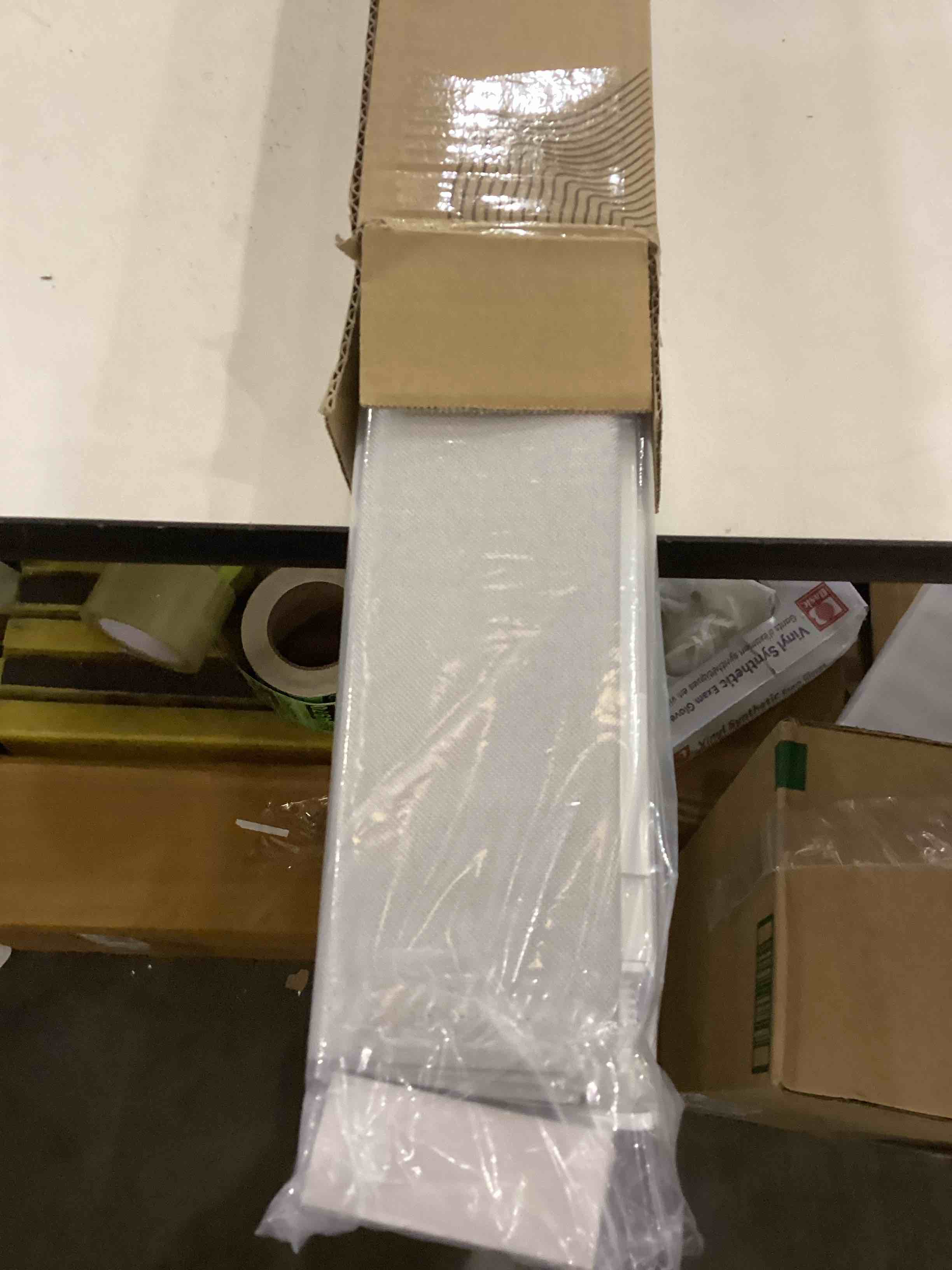 https://s3.amazonaws.com/lotting-images-prod/bidfta/BRN2481982_1760454710425.jpeg