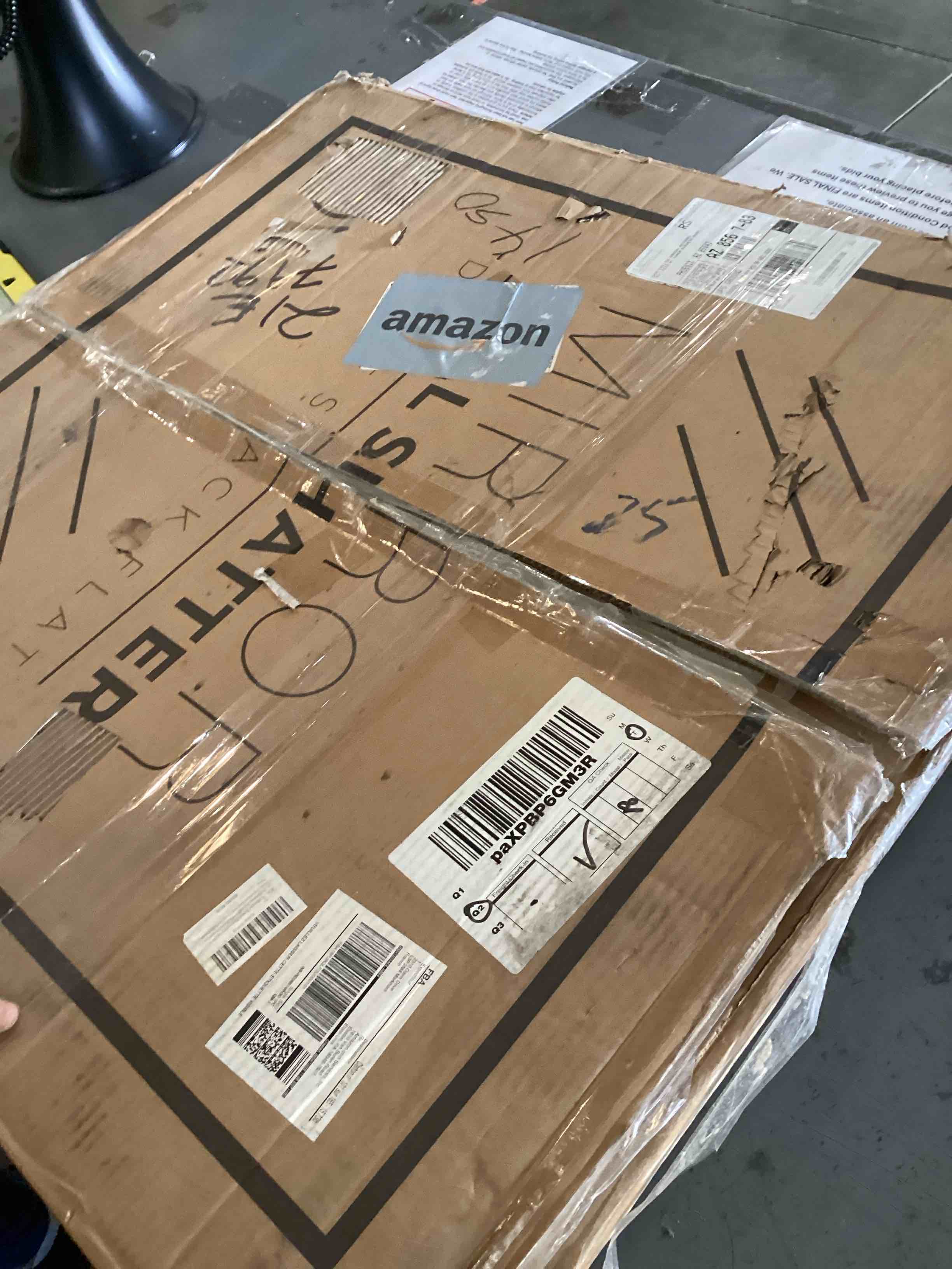 Condition photo showing Good Condition for Wall Mirror – round wall Mirror with white wooden frame Decorative Wall Mirror for Living Room, Bedroom, Bathroom, and Entryway 