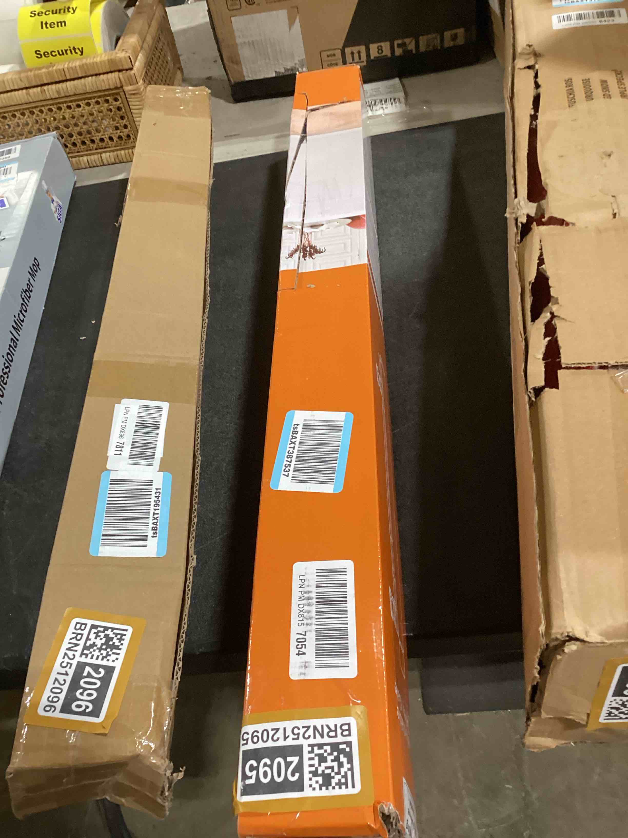 https://s3.amazonaws.com/lotting-images-prod/bidfta/BRN2512095_1750357590390.jpeg
