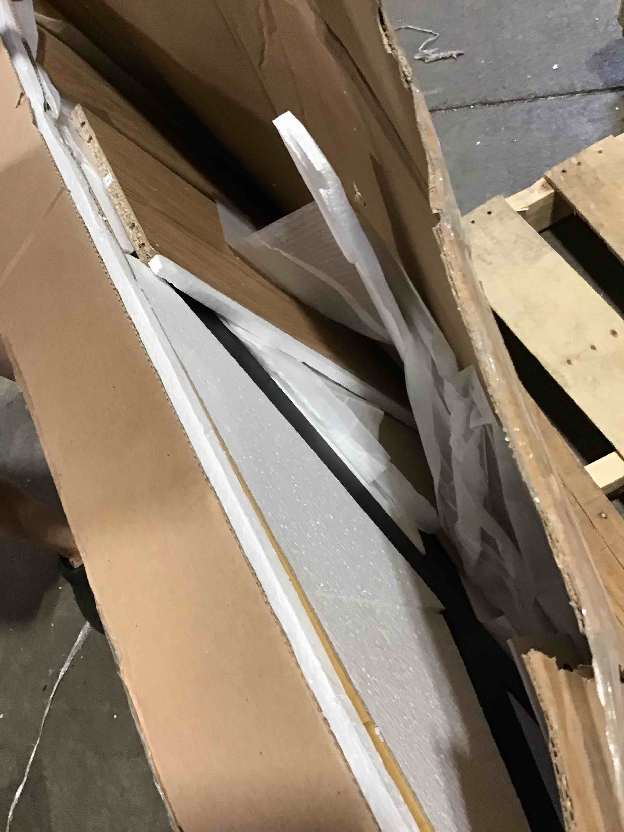 https://s3.amazonaws.com/lotting-images-prod/bidfta/BRN2512237_1750705386243.jpeg