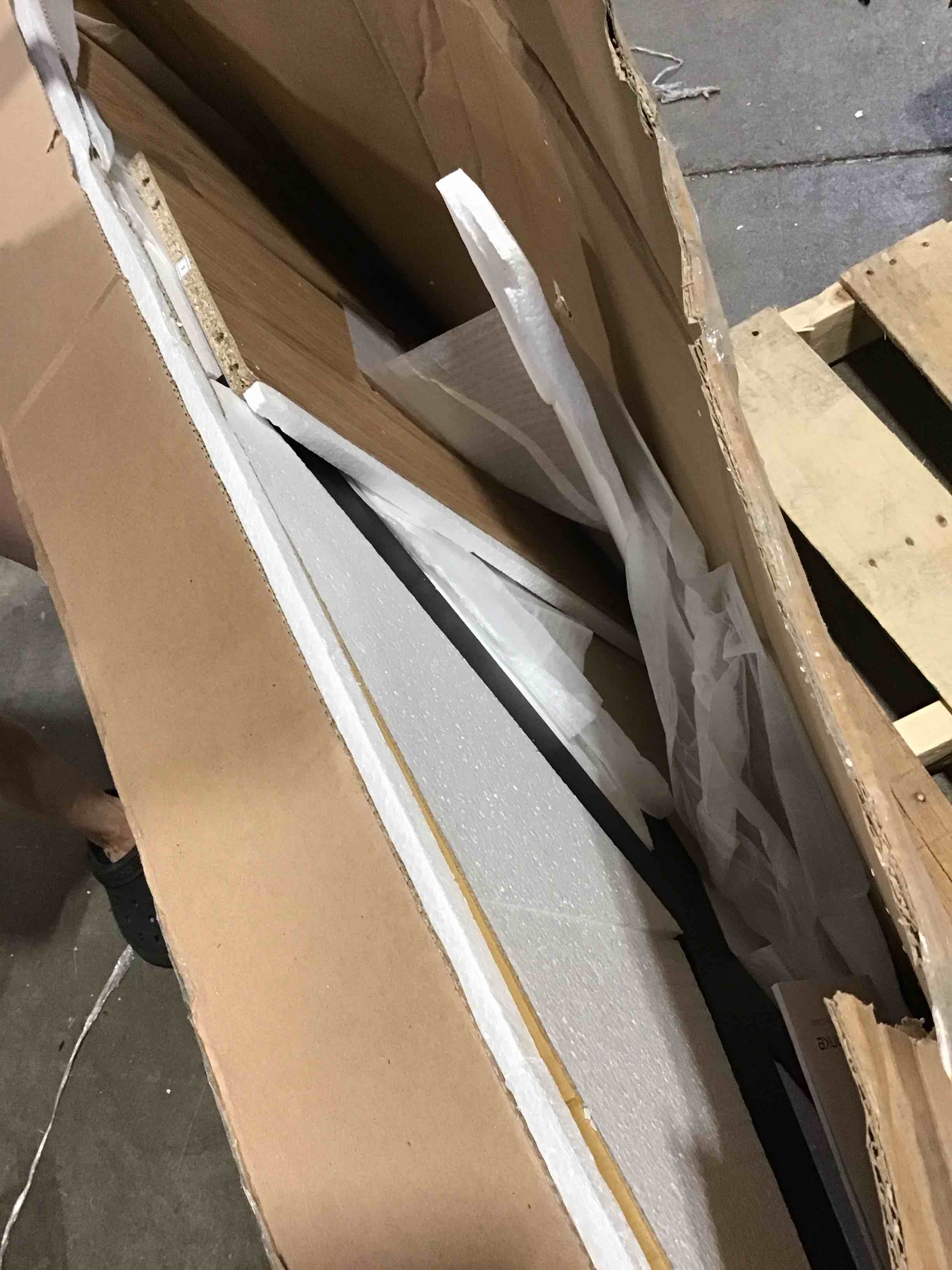 https://s3.amazonaws.com/lotting-images-prod/bidfta/BRN2512237_1750705387356.jpeg
