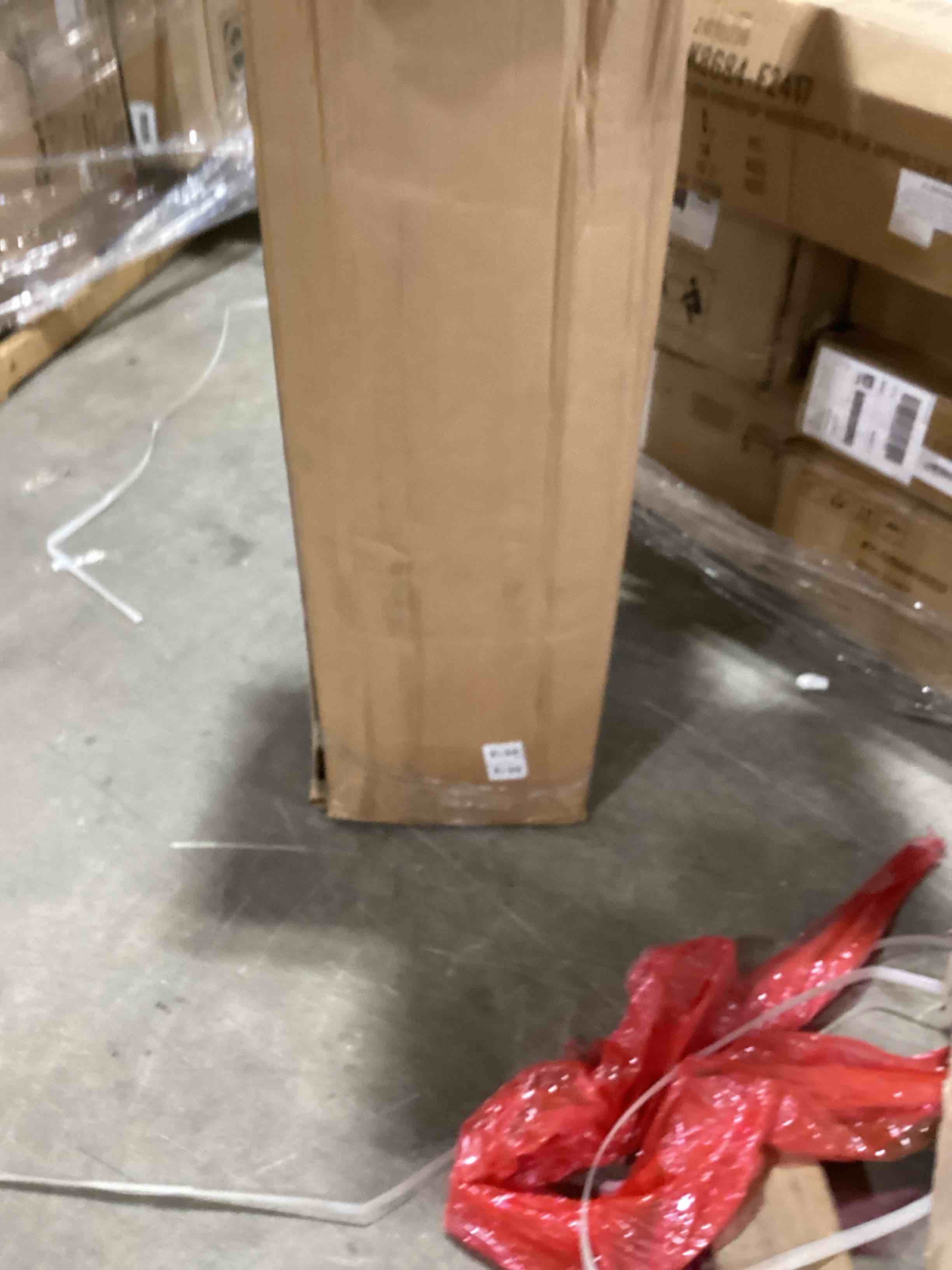https://s3.amazonaws.com/lotting-images-prod/bidfta/BRN2512598_1751463126848.jpeg