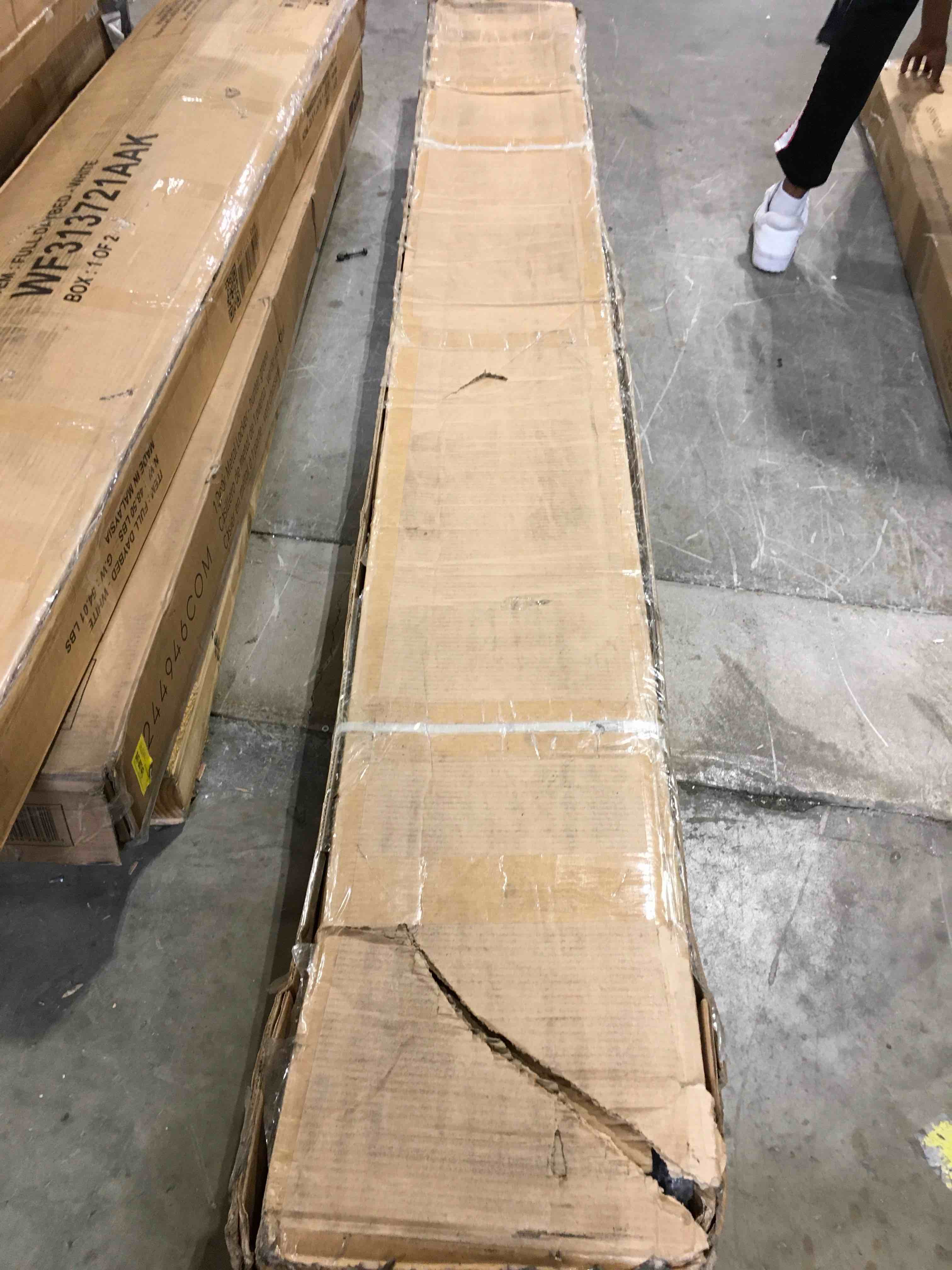 Condition photo showing As Is for Pole