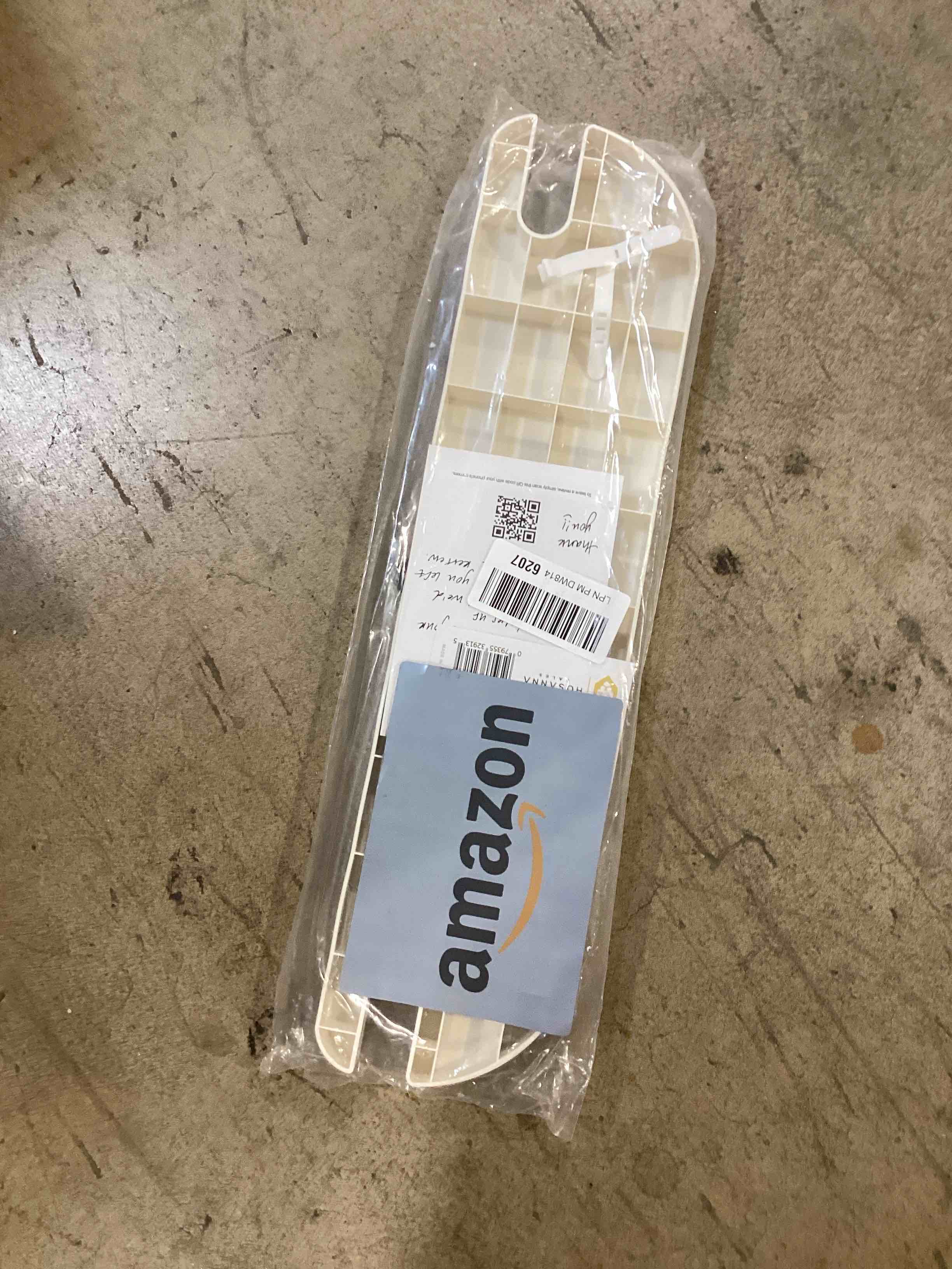 https://s3.amazonaws.com/lotting-images-prod/bidfta/BRN2513196_1755630116378.jpeg