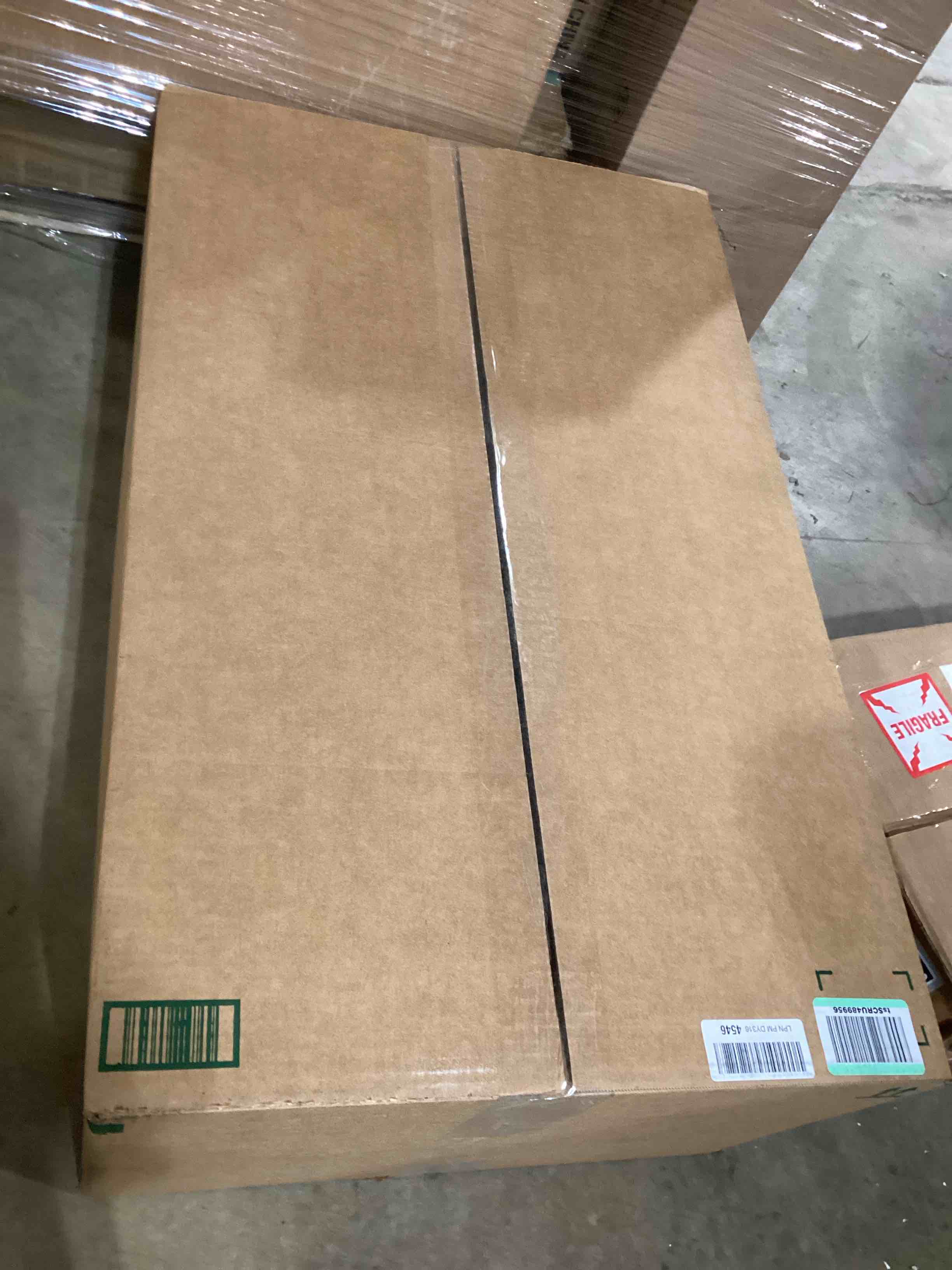 Condition photo showing Good Condition for Beach Chairs for Adults Heavy Duty, Compact Portable Lay Flat Folding Beach Chair with Backpack Straps and Large Cooler Pouch, Support to 350LBS (Stripes_Blue&Cyan)