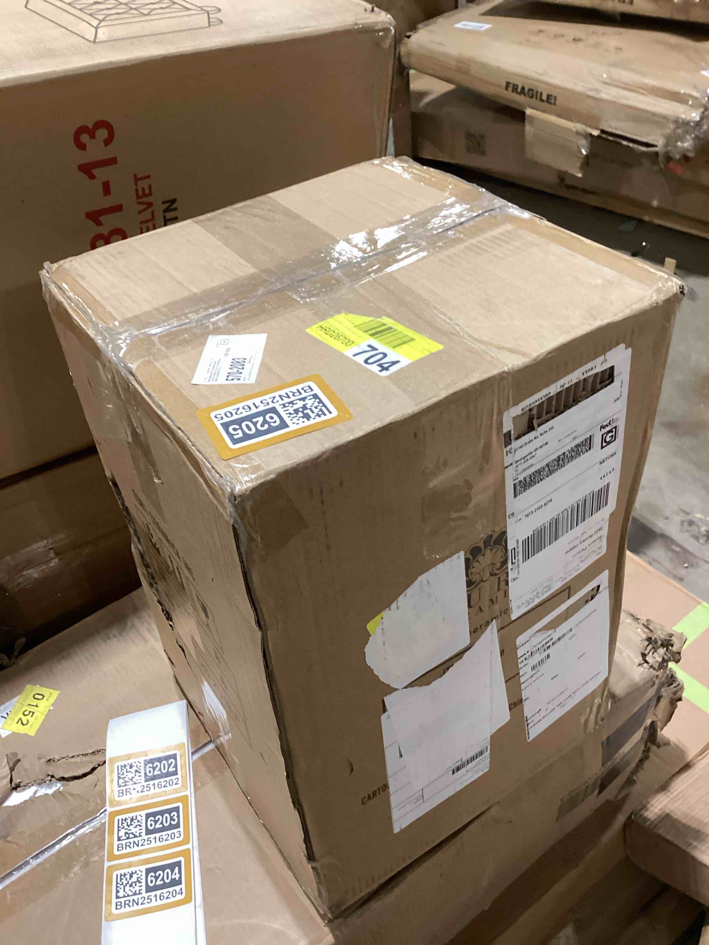 https://s3.amazonaws.com/lotting-images-prod/bidfta/BRN2516205_1749223551985.jpeg