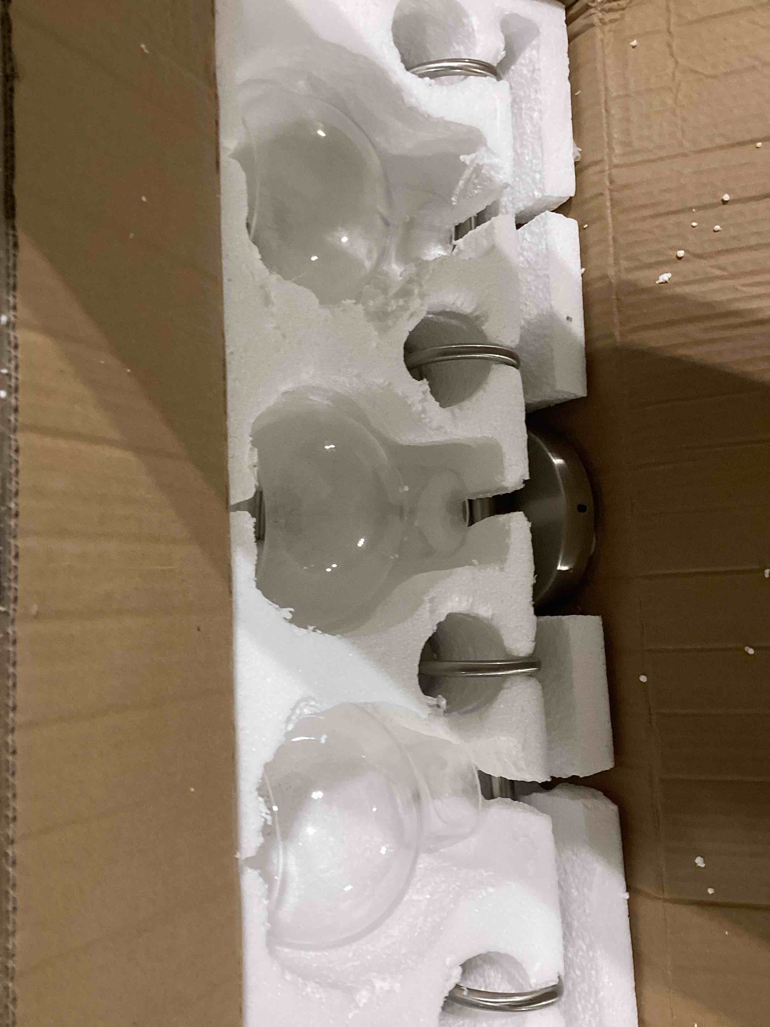 https://s3.amazonaws.com/lotting-images-prod/bidfta/BRN2516247_1749476004817.jpeg