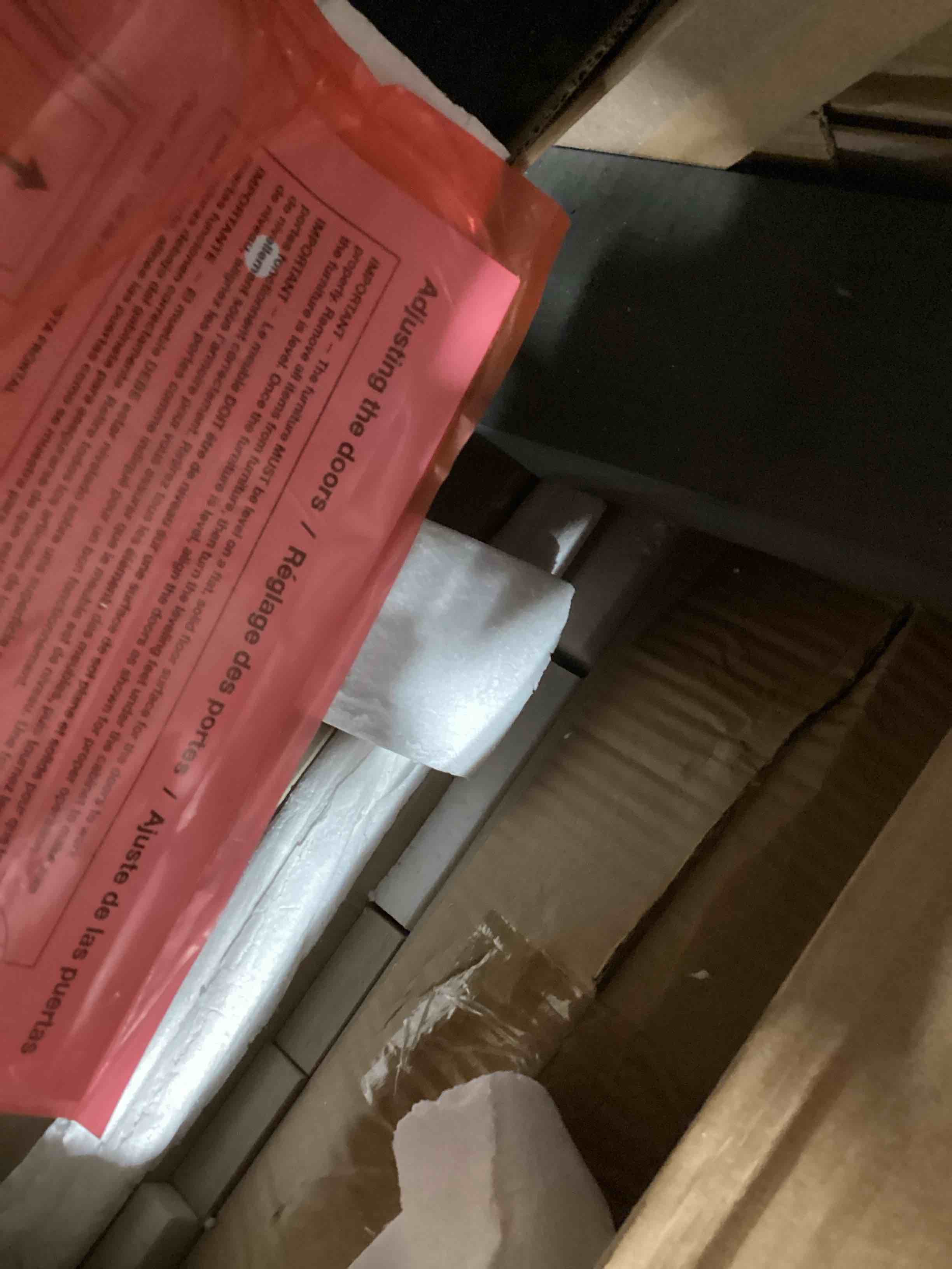 https://s3.amazonaws.com/lotting-images-prod/bidfta/BRN2516397_1749581209727.jpeg