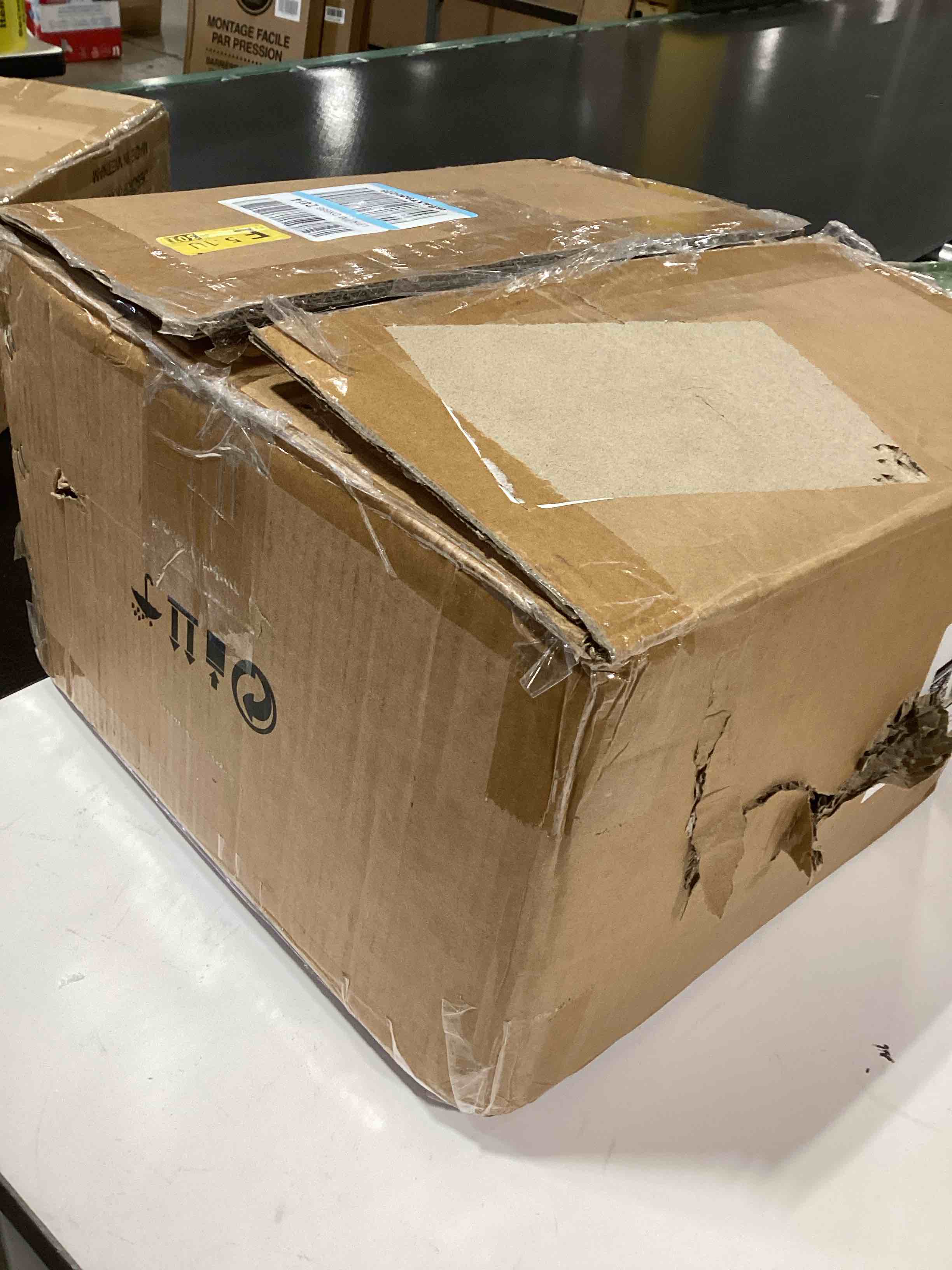https://s3.amazonaws.com/lotting-images-prod/bidfta/BRN2519631_1757619163586.jpeg