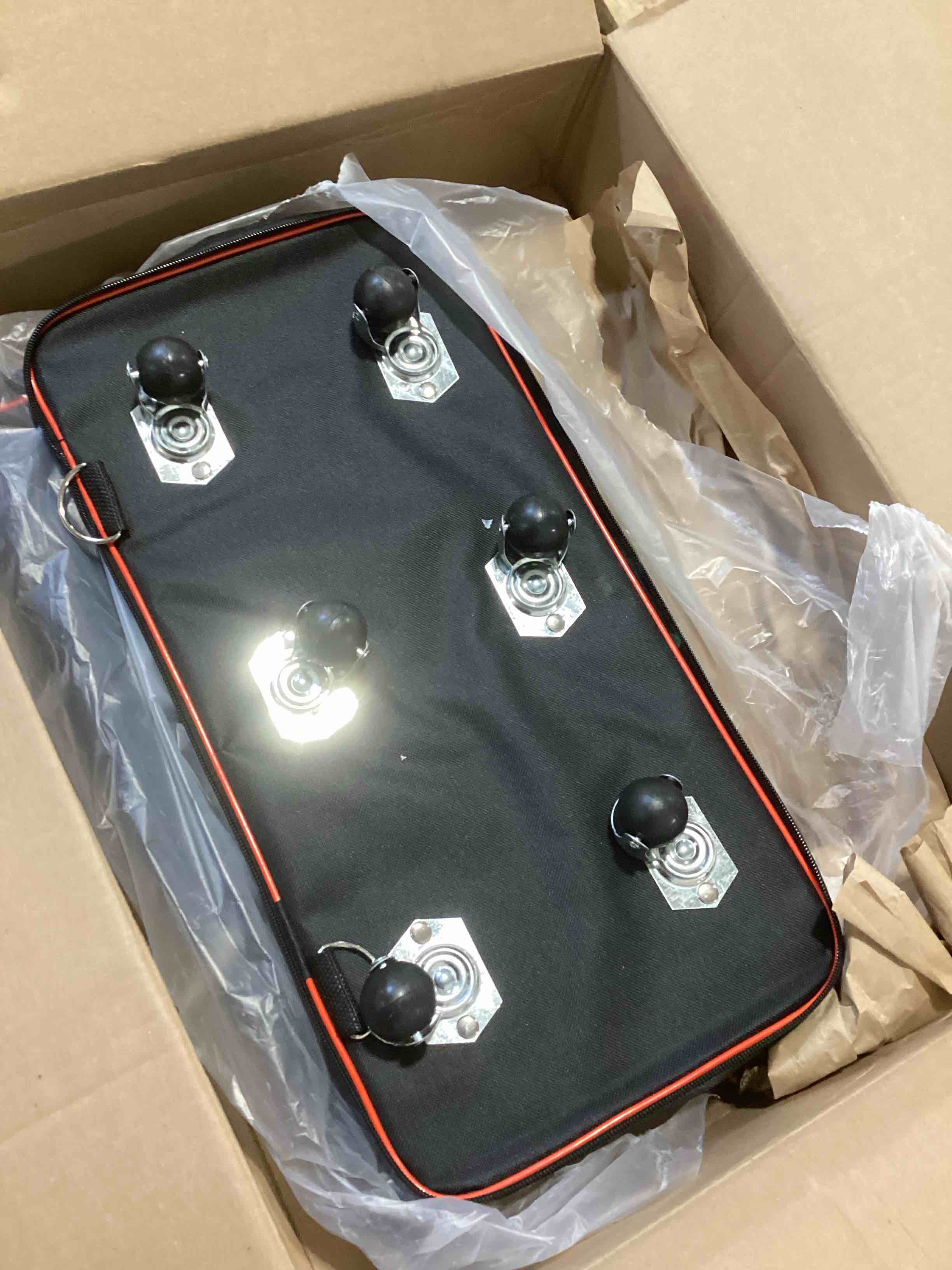 Condition photo showing Good Condition for Expandable Large Capacity Travel Bag Oxford Cloth Duffel Bag with Wheels Lightweight Waterproof Travel Foldable Suitcase(Black)