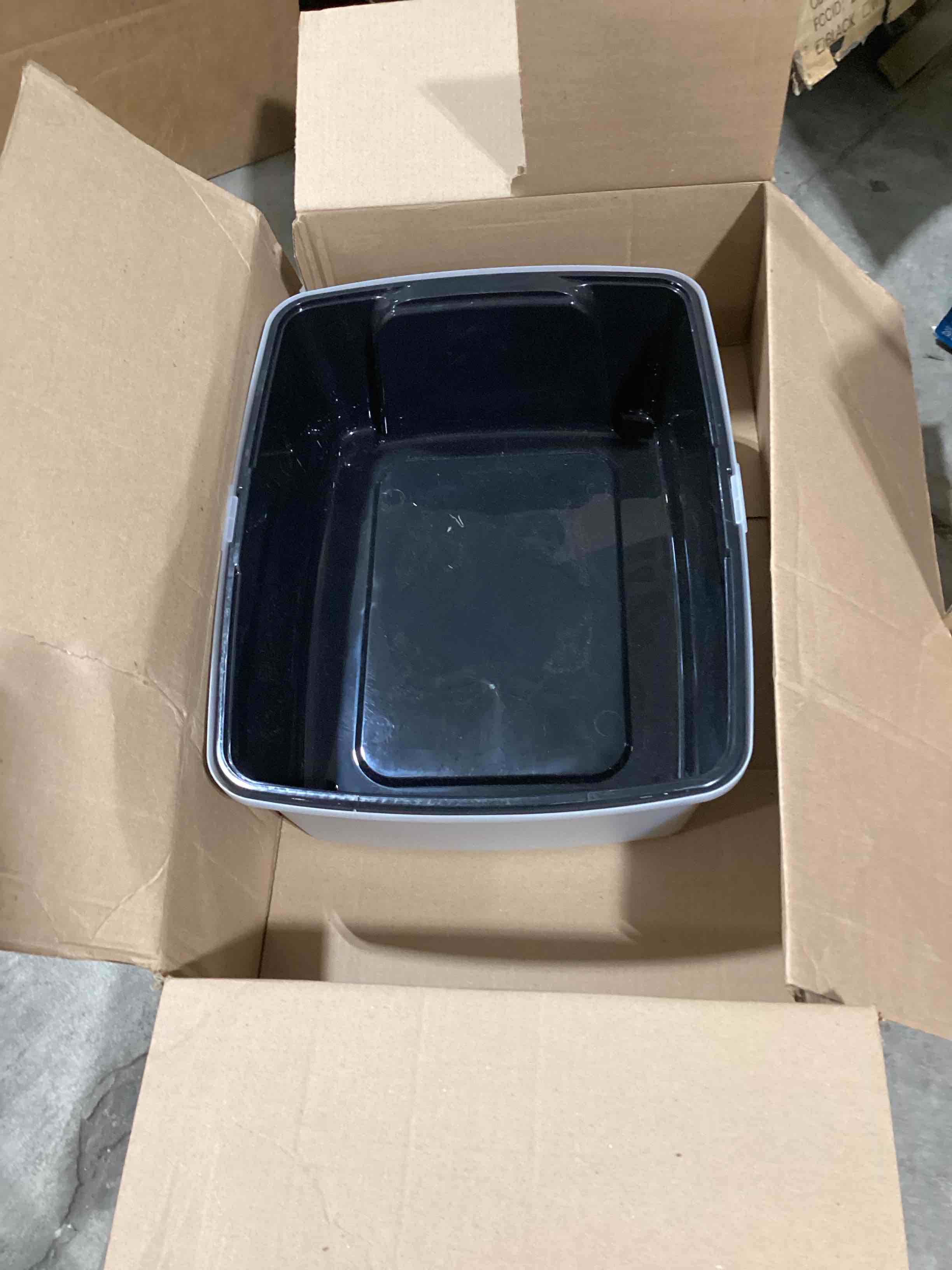 litter box bottom grey