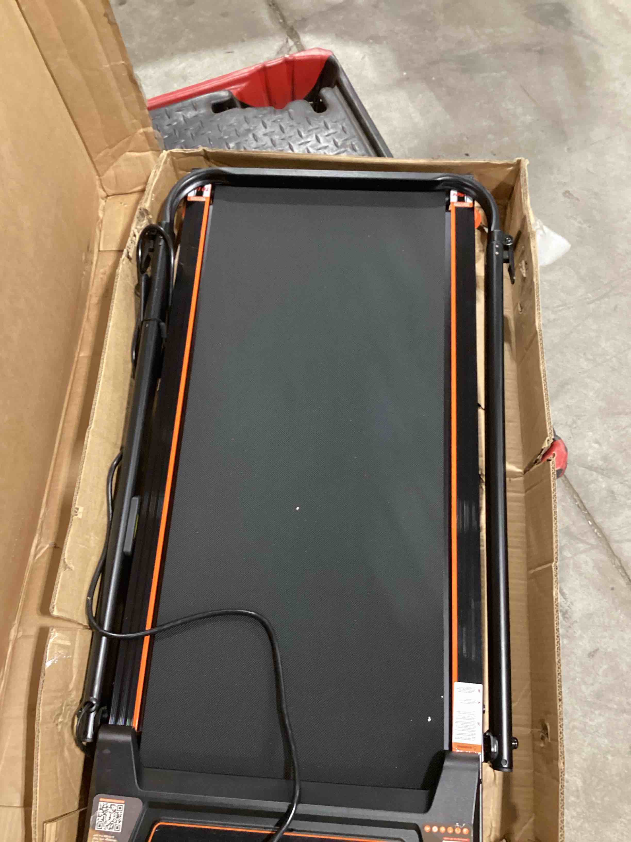 https://s3.amazonaws.com/lotting-images-prod/bidfta/BRN2527068_1777561521490.jpeg
