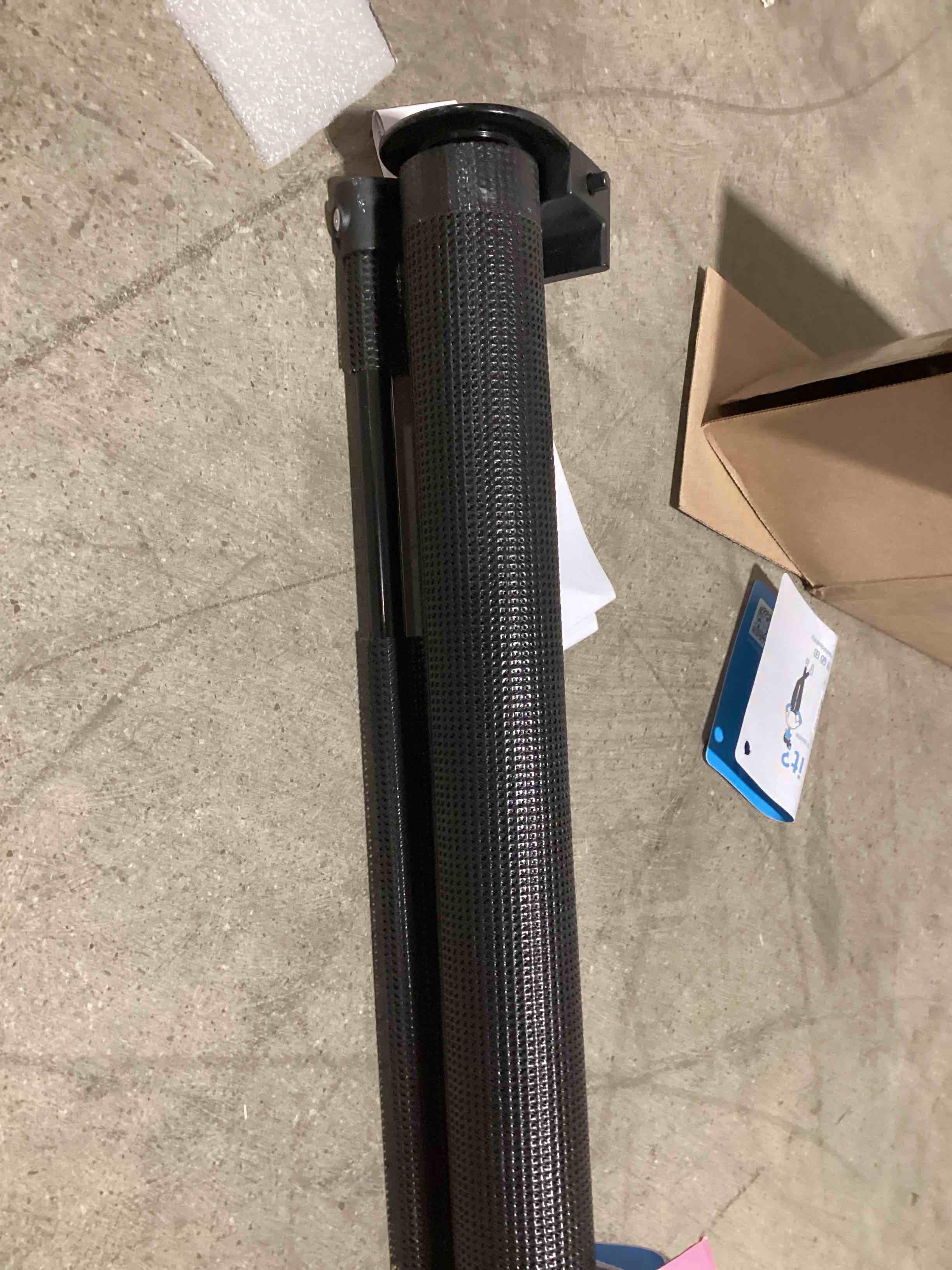 Condition photo showing Good Condition for black wide retractable gate perma child safety