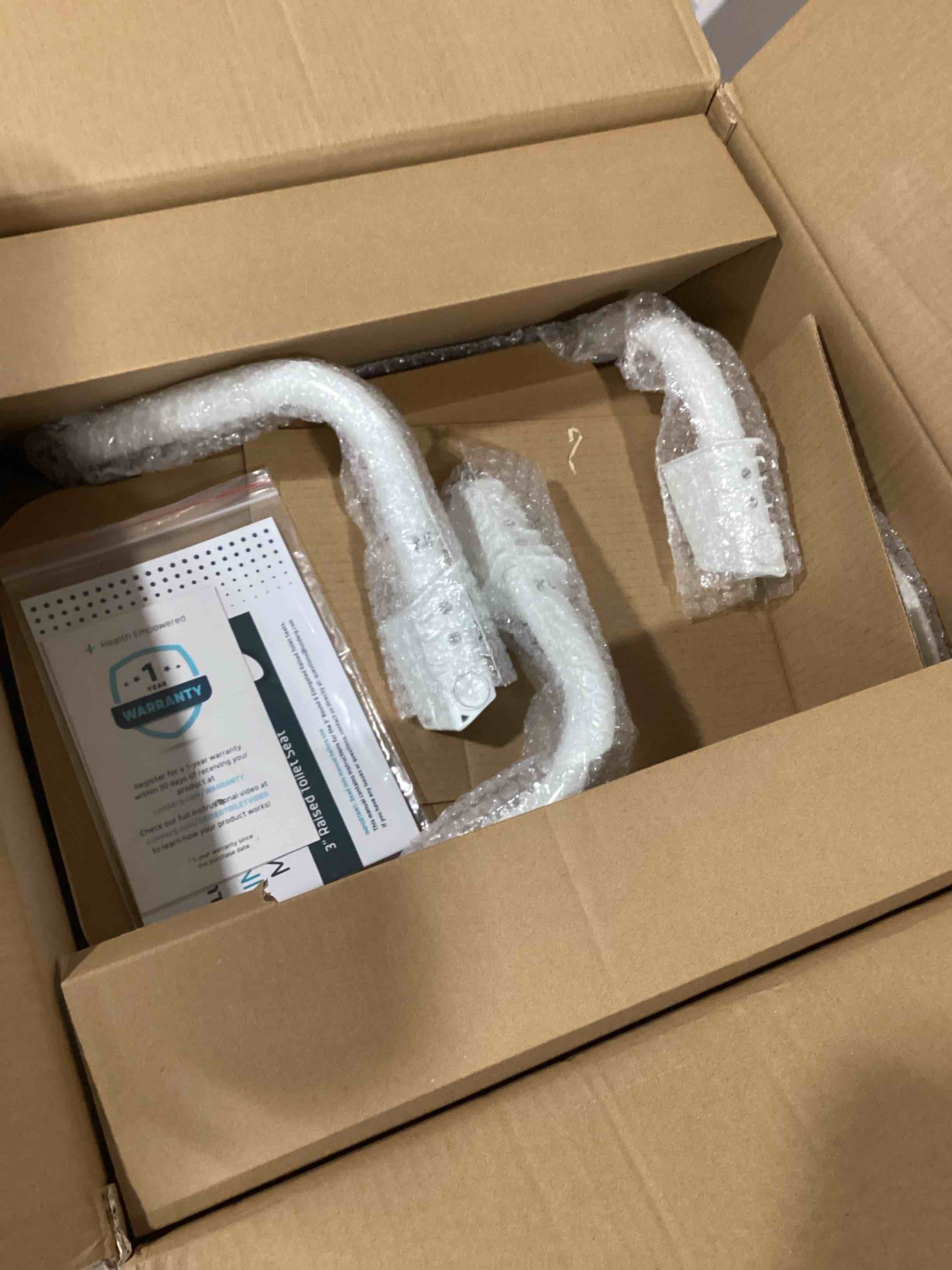 https://s3.amazonaws.com/lotting-images-prod/bidfta/BRN2527197_1778008208833.jpeg