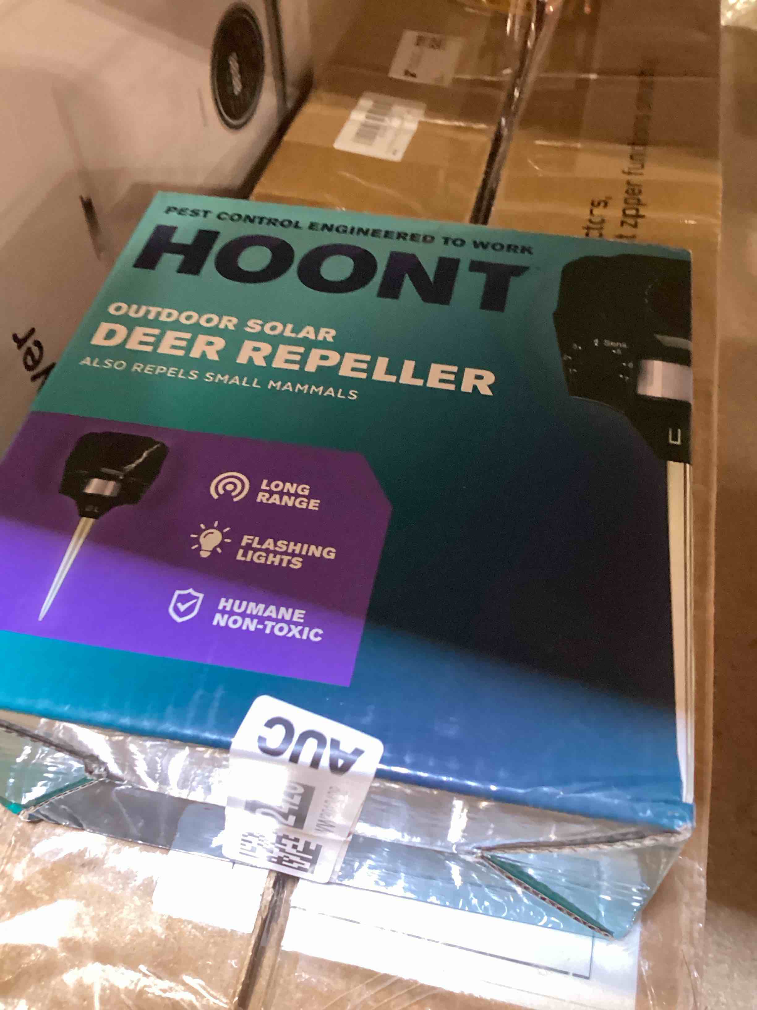 Condition photo showing New/Like New for hoont solar powered motion activated ultrasonic with flashing strobe light outdoor animal, deer and pest repeller