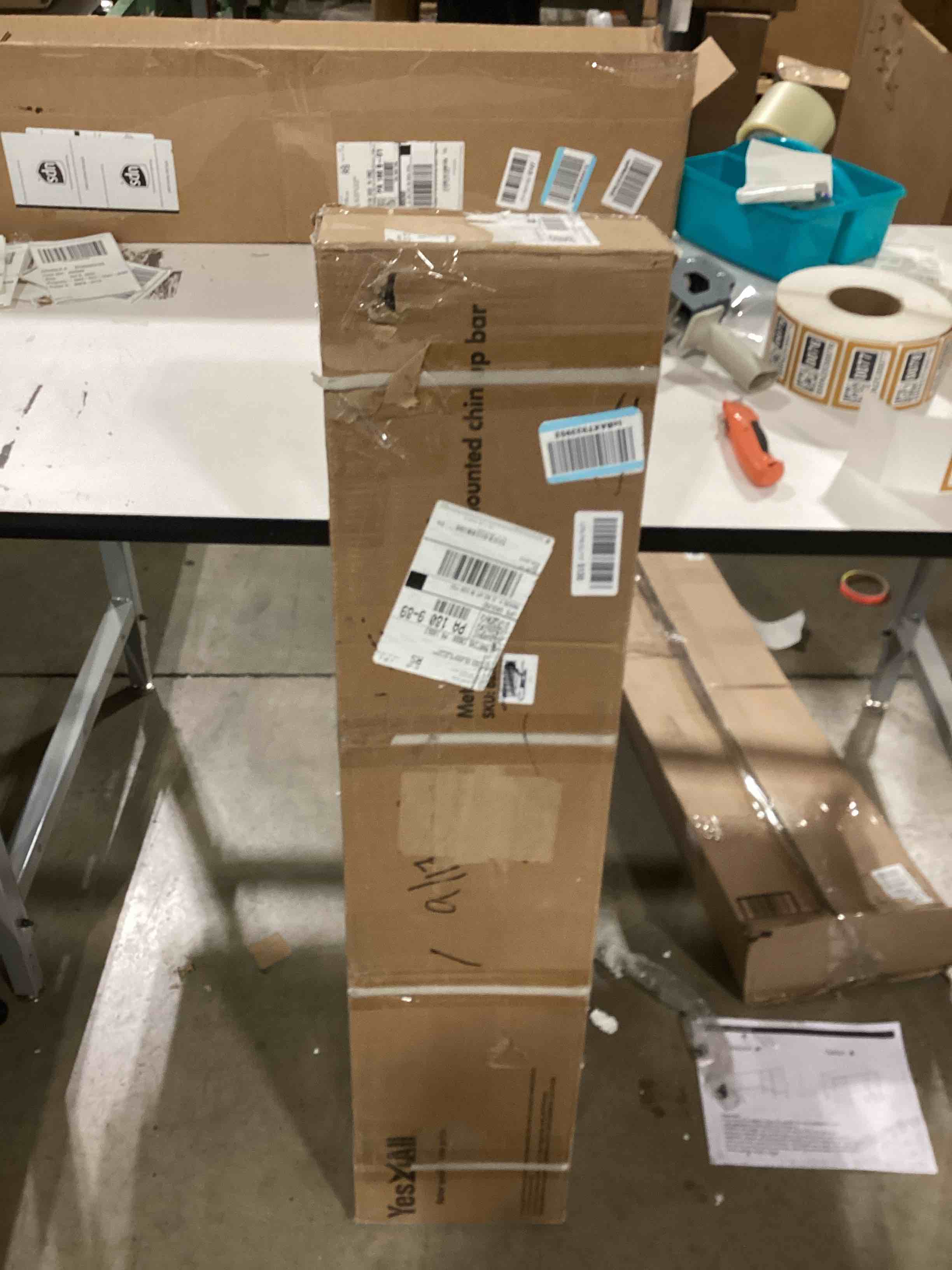 Yes4All Multi-Grip Wall Mount Pull-Up Bar, 16 Inches & 24 Inches Reversible Stud and Wall Compatibil