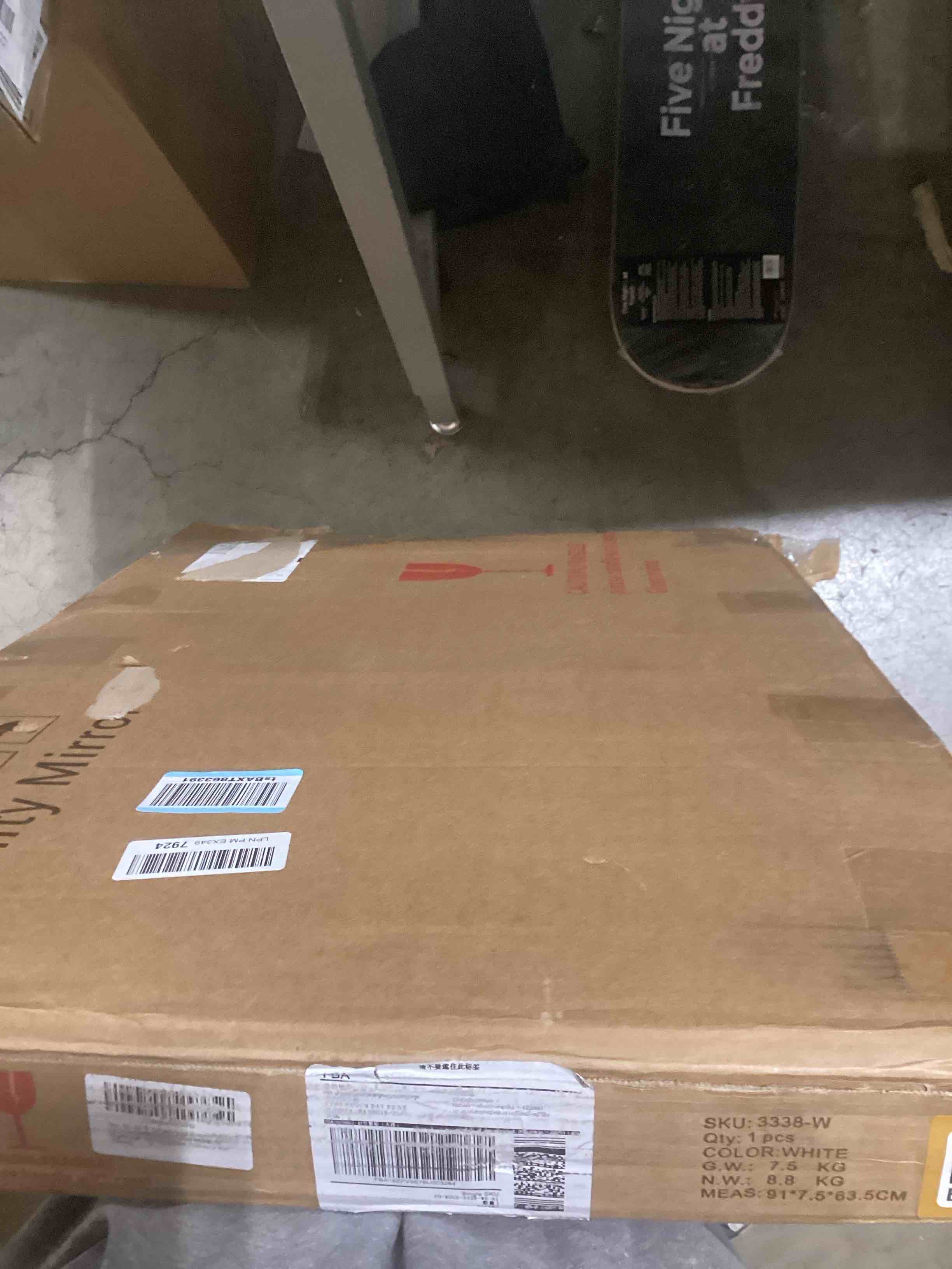 32"x24" Hollywood Vanity Mirror with Lights, 18 Dimmable LED Bulbs, 3 Color Modes, 10X Magnification, USB Charging Port, Tabletop or Wall-Mounted