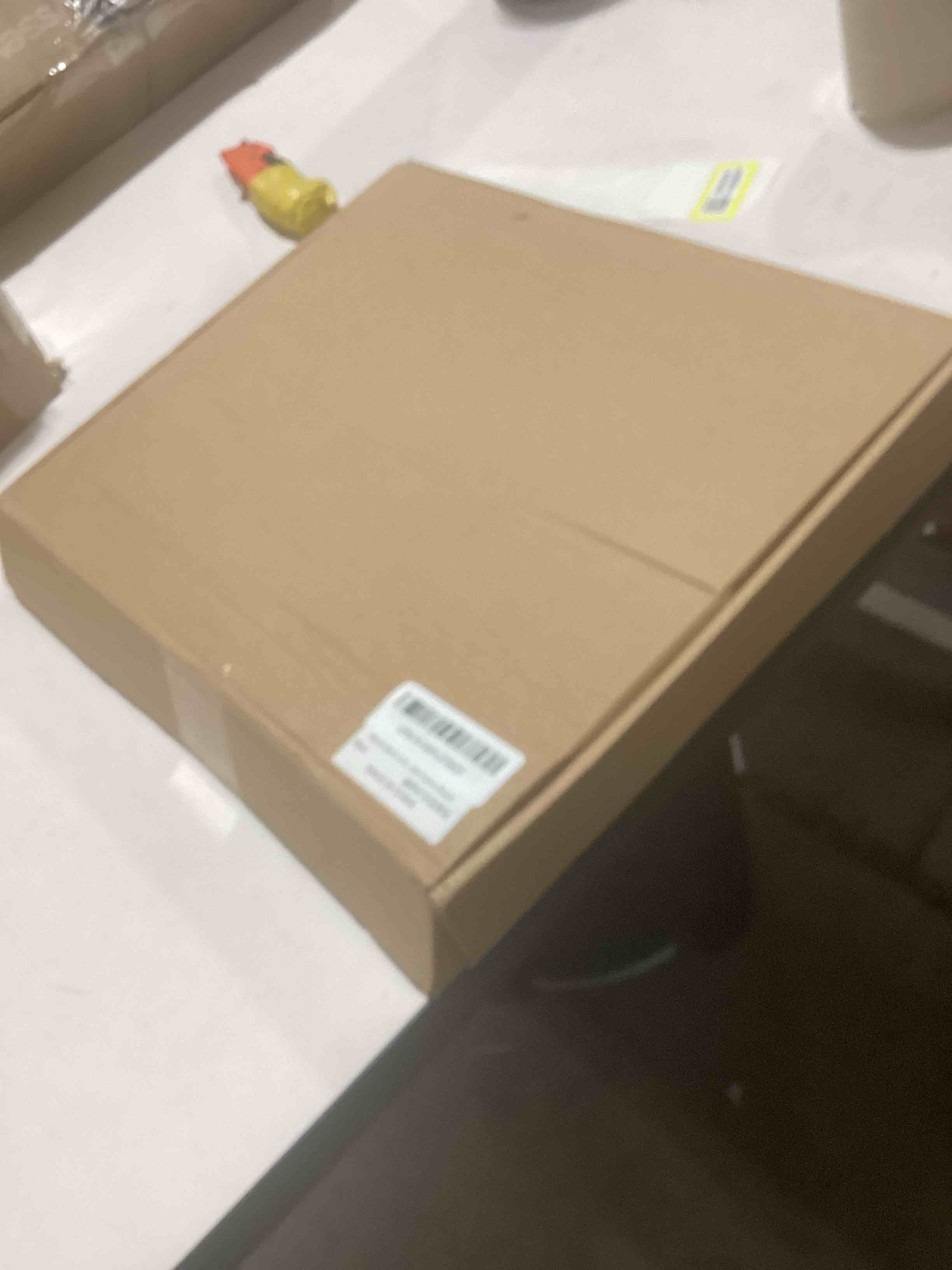 Hioniir 8x10 inch Vintage Photo Frame,Black White Pink Wood Gold Color Hand-Crafted Resin Picture Fr