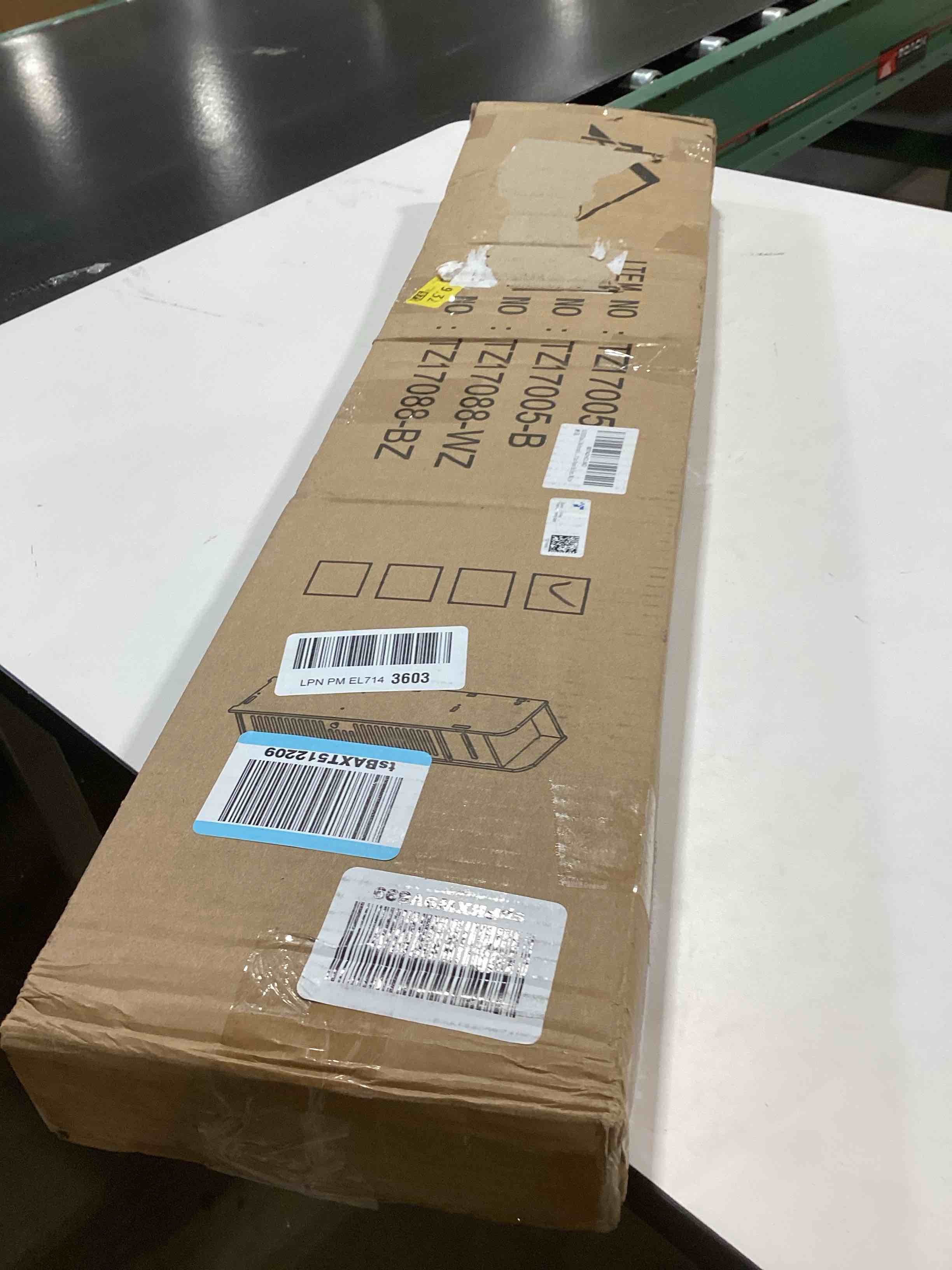 https://s3.amazonaws.com/lotting-images-prod/bidfta/BRN2534792_1757618949729.jpeg
