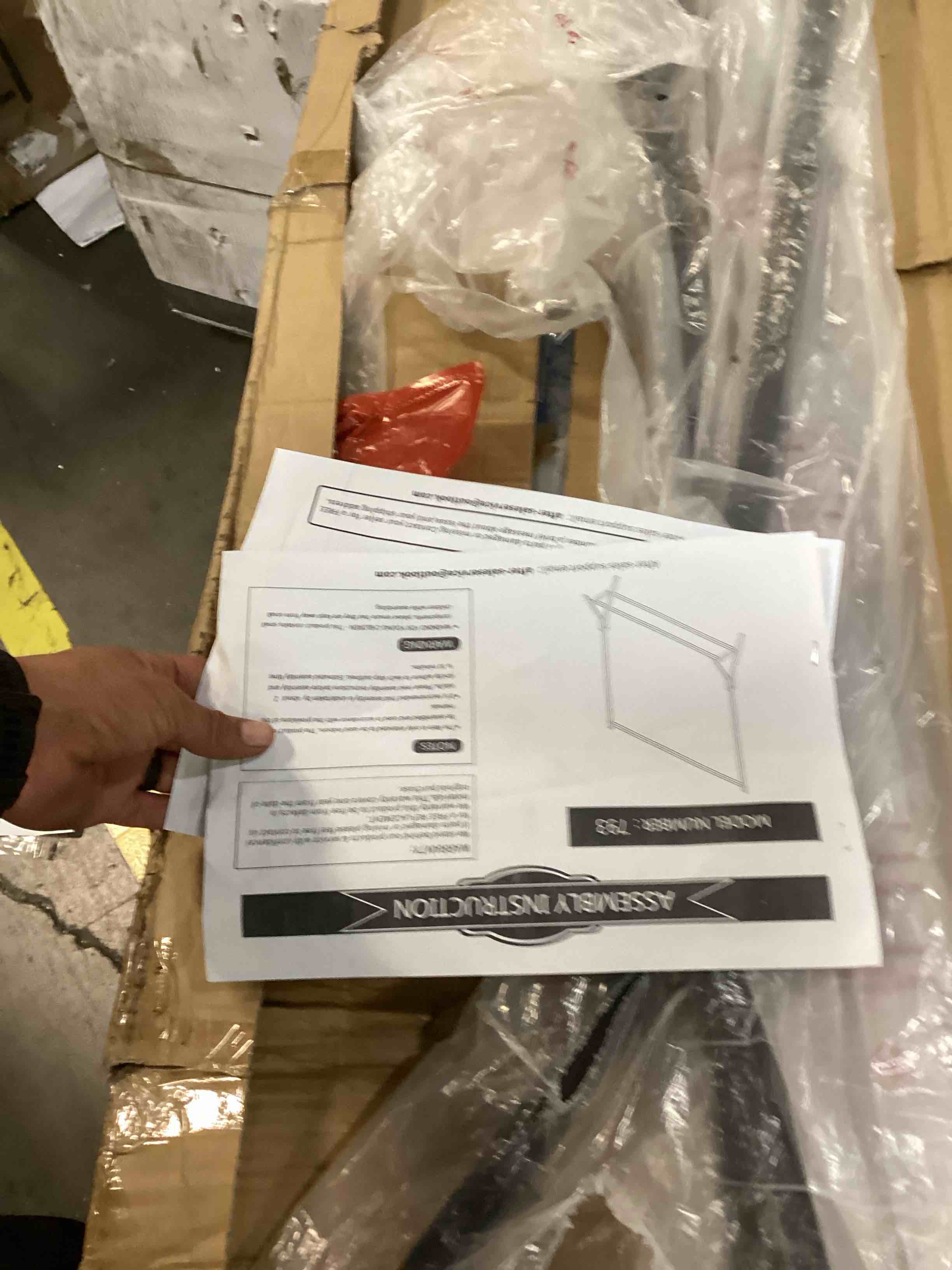 https://s3.amazonaws.com/lotting-images-prod/bidfta/BRN2539061_1753289731329.jpeg