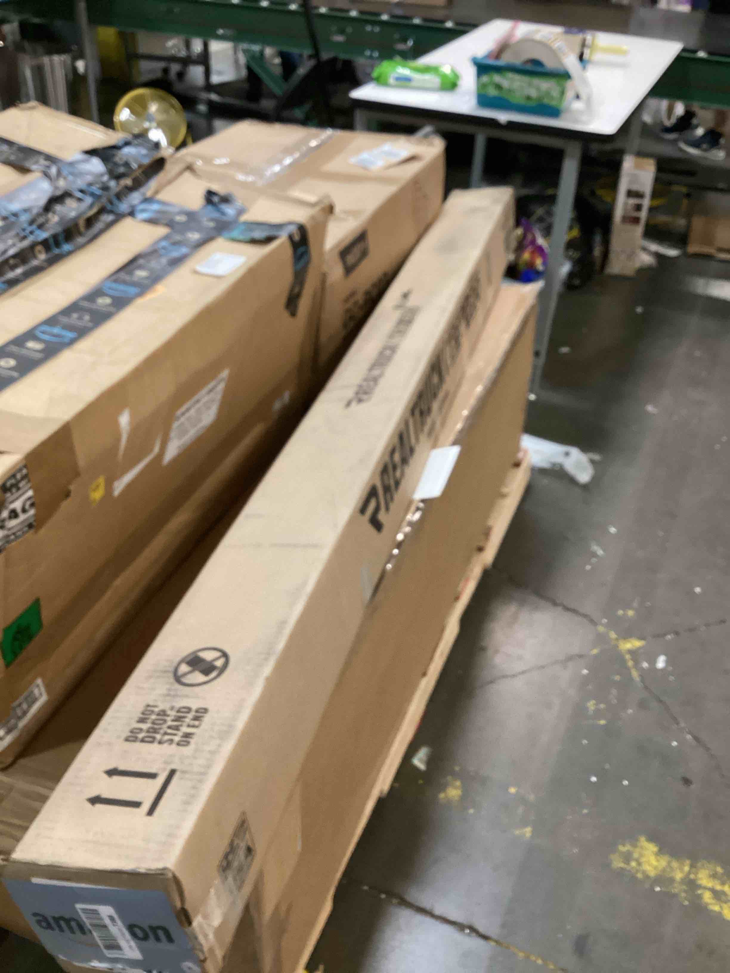 https://s3.amazonaws.com/lotting-images-prod/bidfta/BRN2539280_1753724762272.jpeg