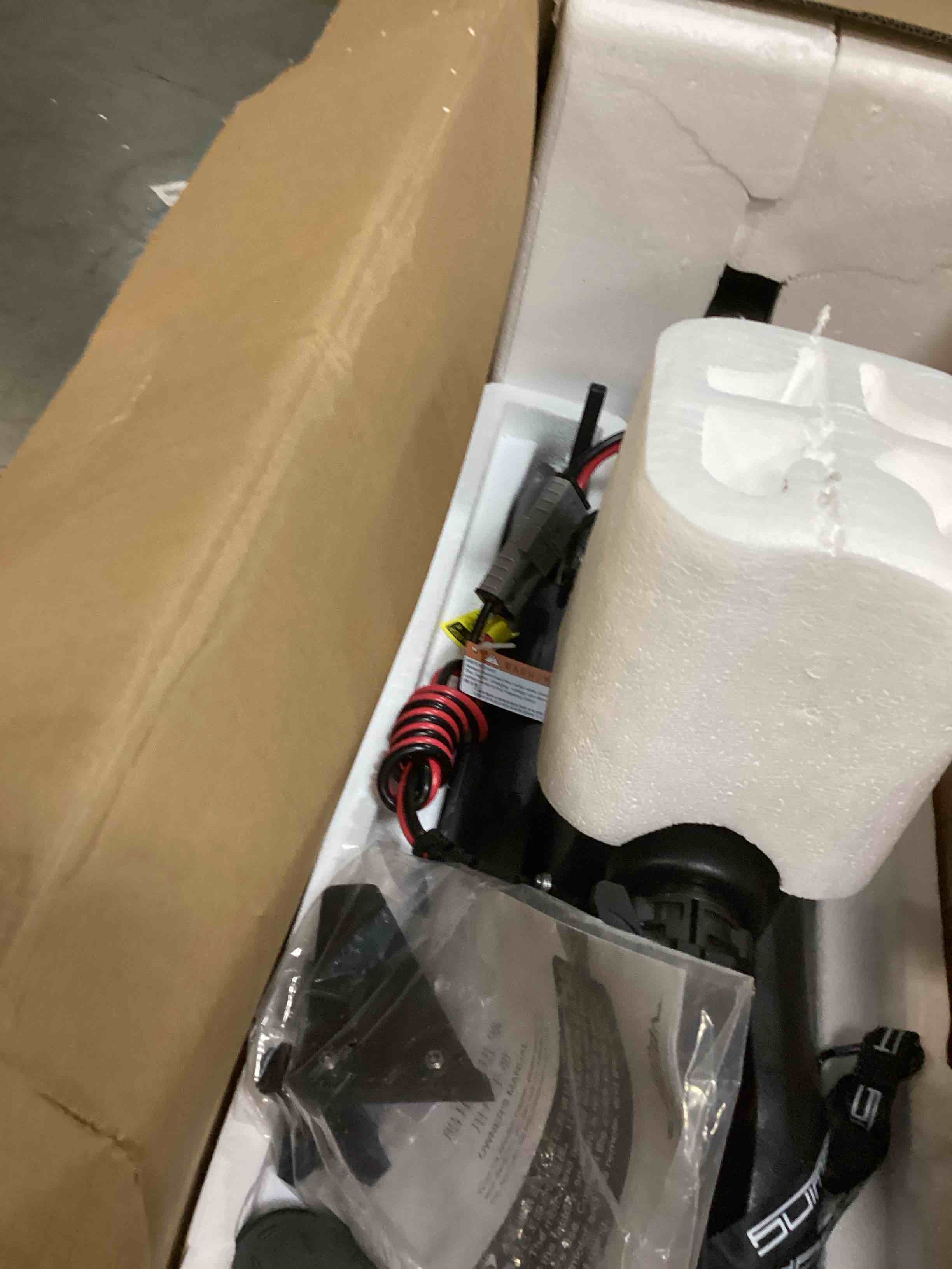 https://s3.amazonaws.com/lotting-images-prod/bidfta/BRN2539341_1753800979975.jpeg