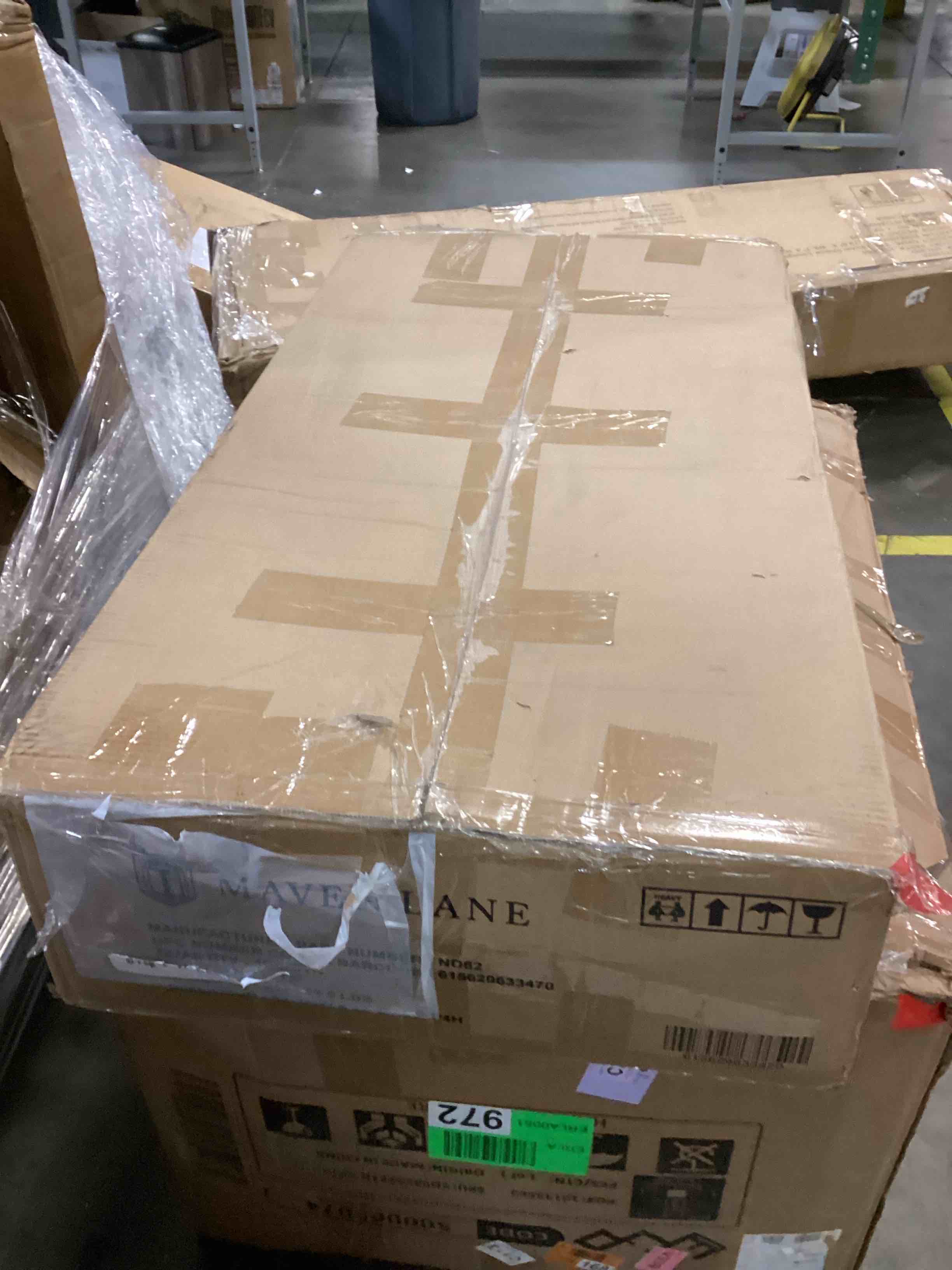 https://s3.amazonaws.com/lotting-images-prod/bidfta/BRN2539403_1753883141235.jpeg
