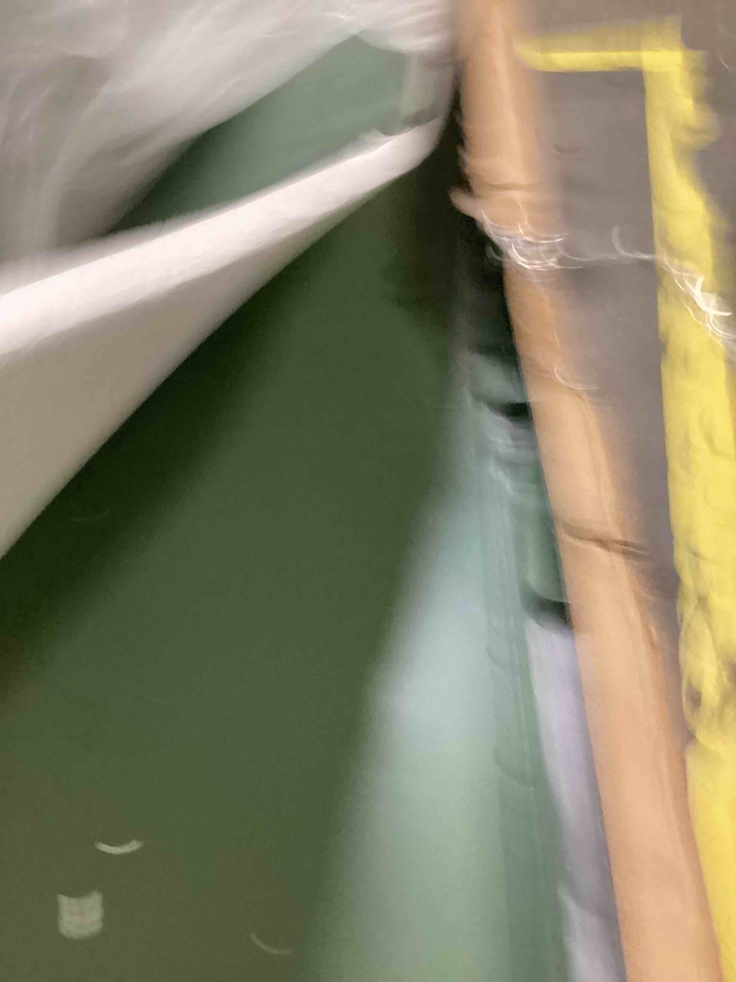 https://s3.amazonaws.com/lotting-images-prod/bidfta/BRN2539732_1754571947140.jpeg