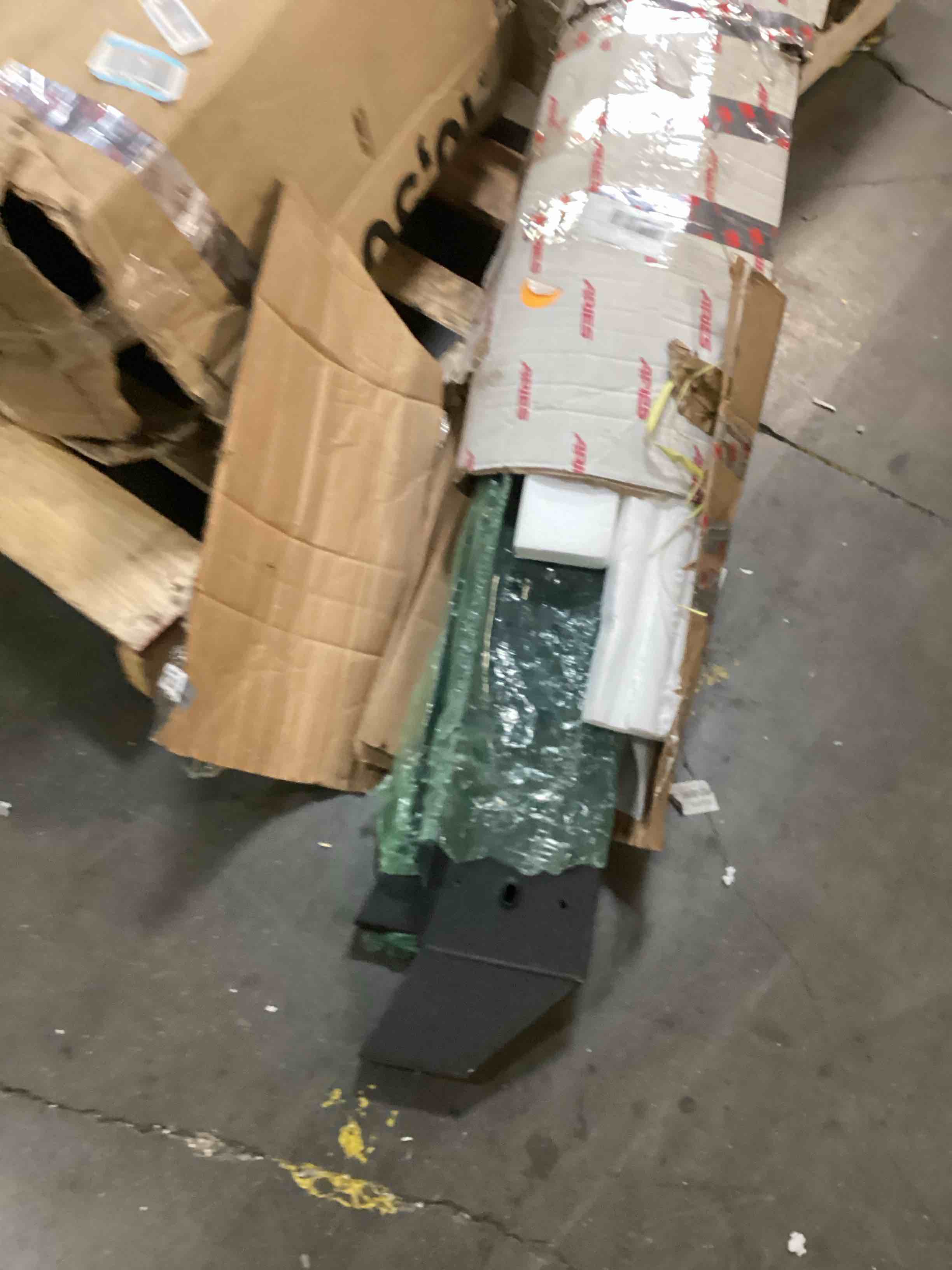 https://s3.amazonaws.com/lotting-images-prod/bidfta/BRN2539738_1754574831529.jpeg