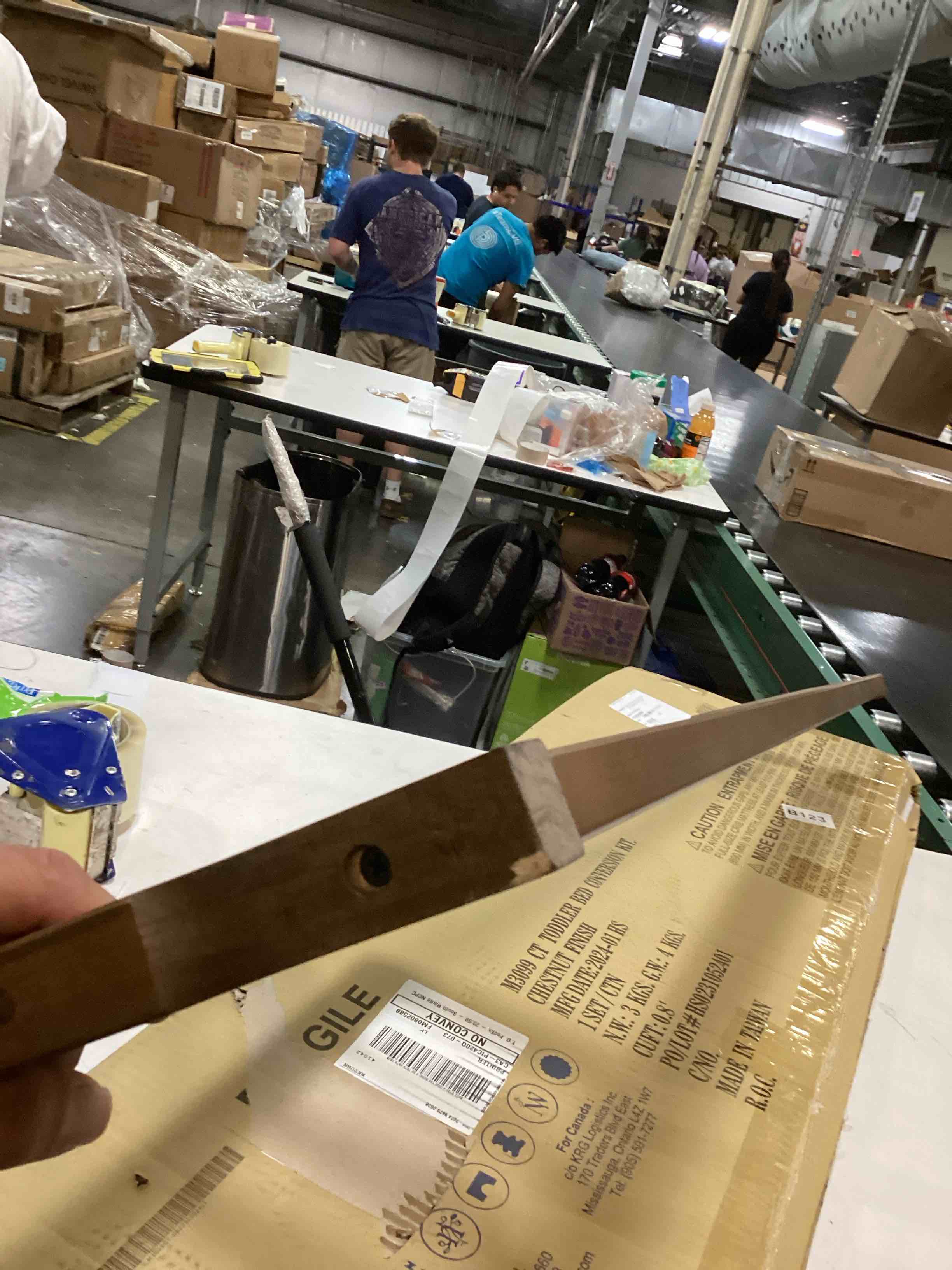 https://s3.amazonaws.com/lotting-images-prod/bidfta/BRN2539761_1754581357405.jpeg