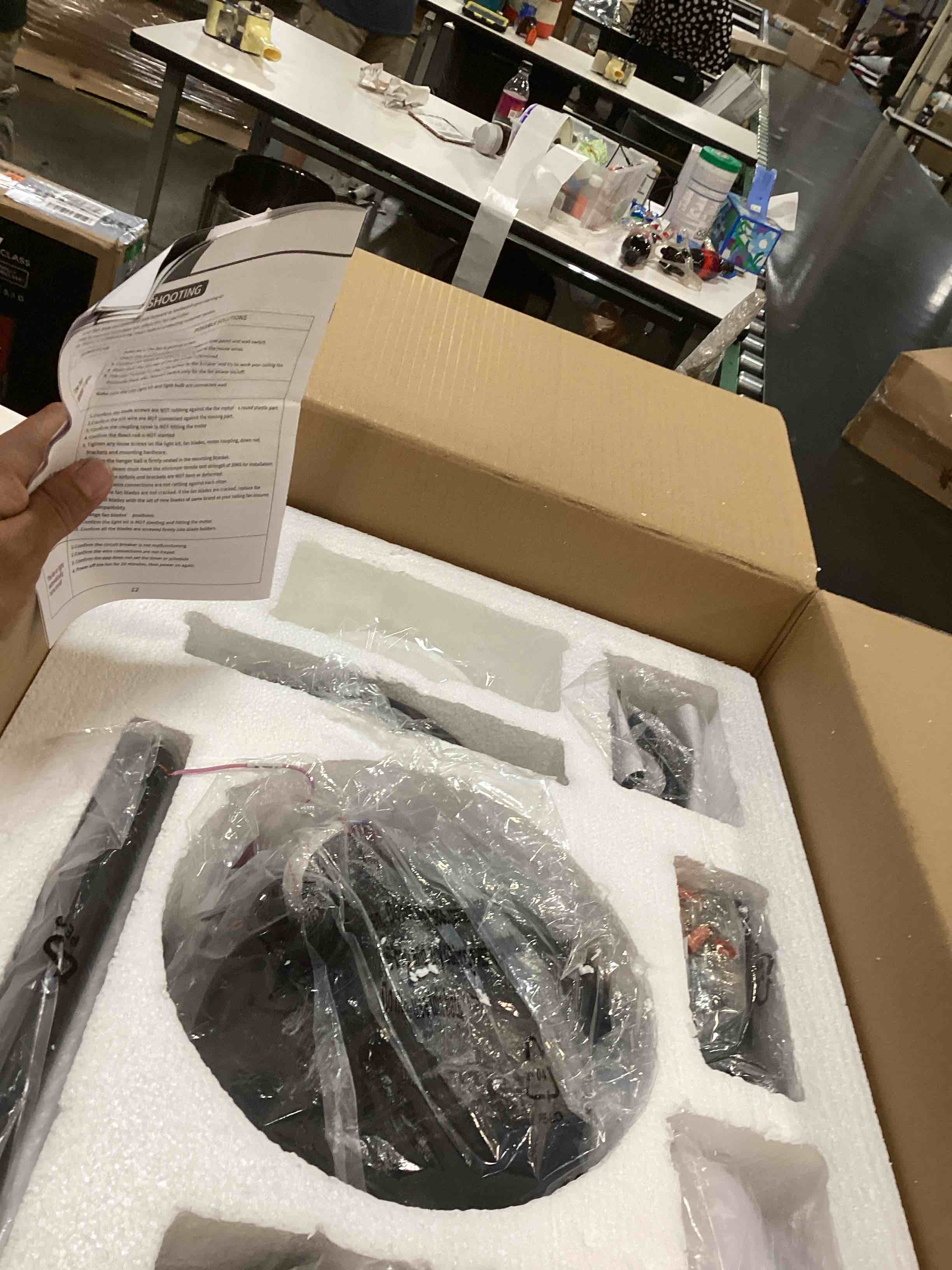 https://s3.amazonaws.com/lotting-images-prod/bidfta/BRN2539812_1754654565308.jpeg