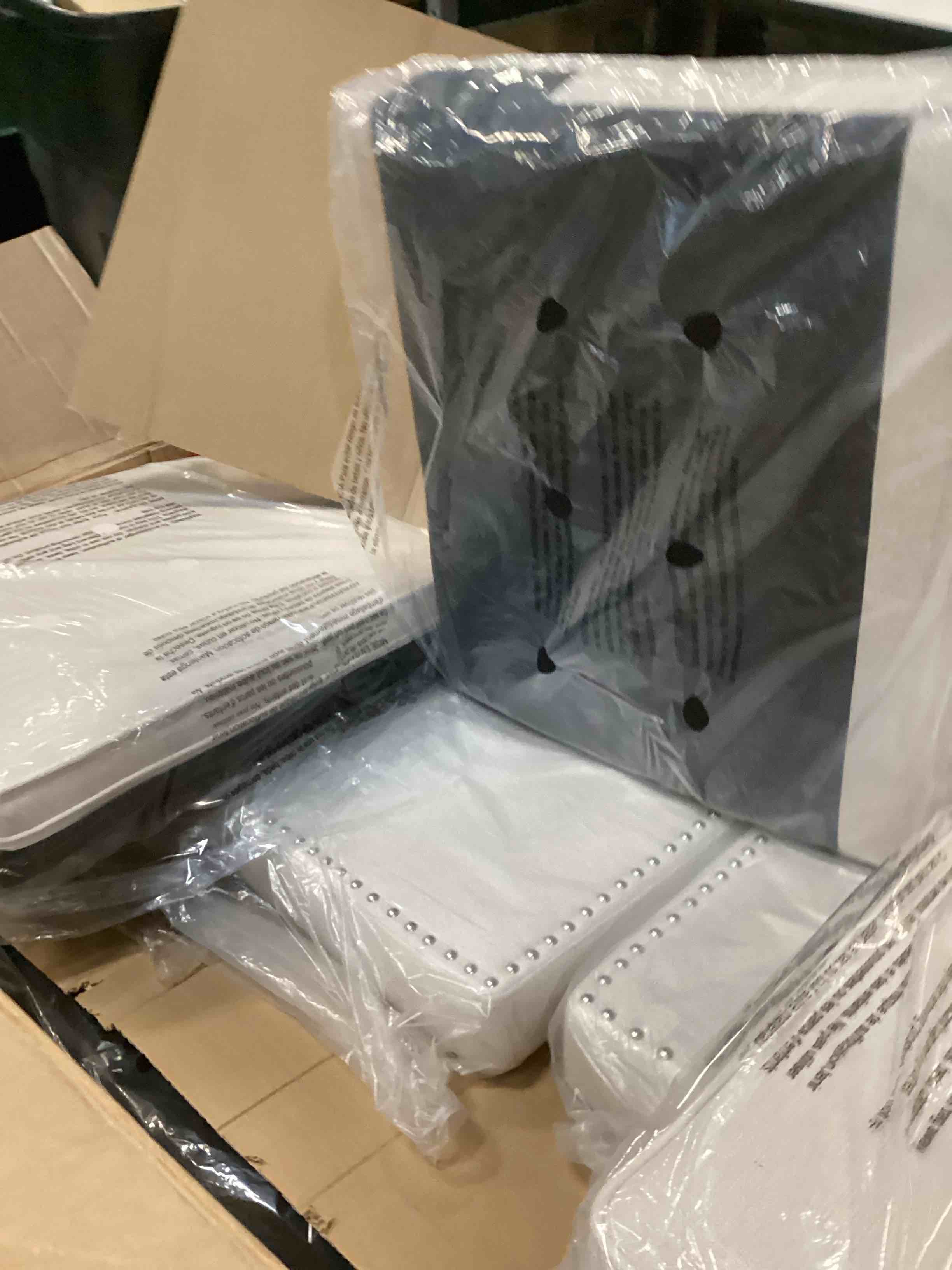 https://s3.amazonaws.com/lotting-images-prod/bidfta/BRN2539823_1754657248519.jpeg