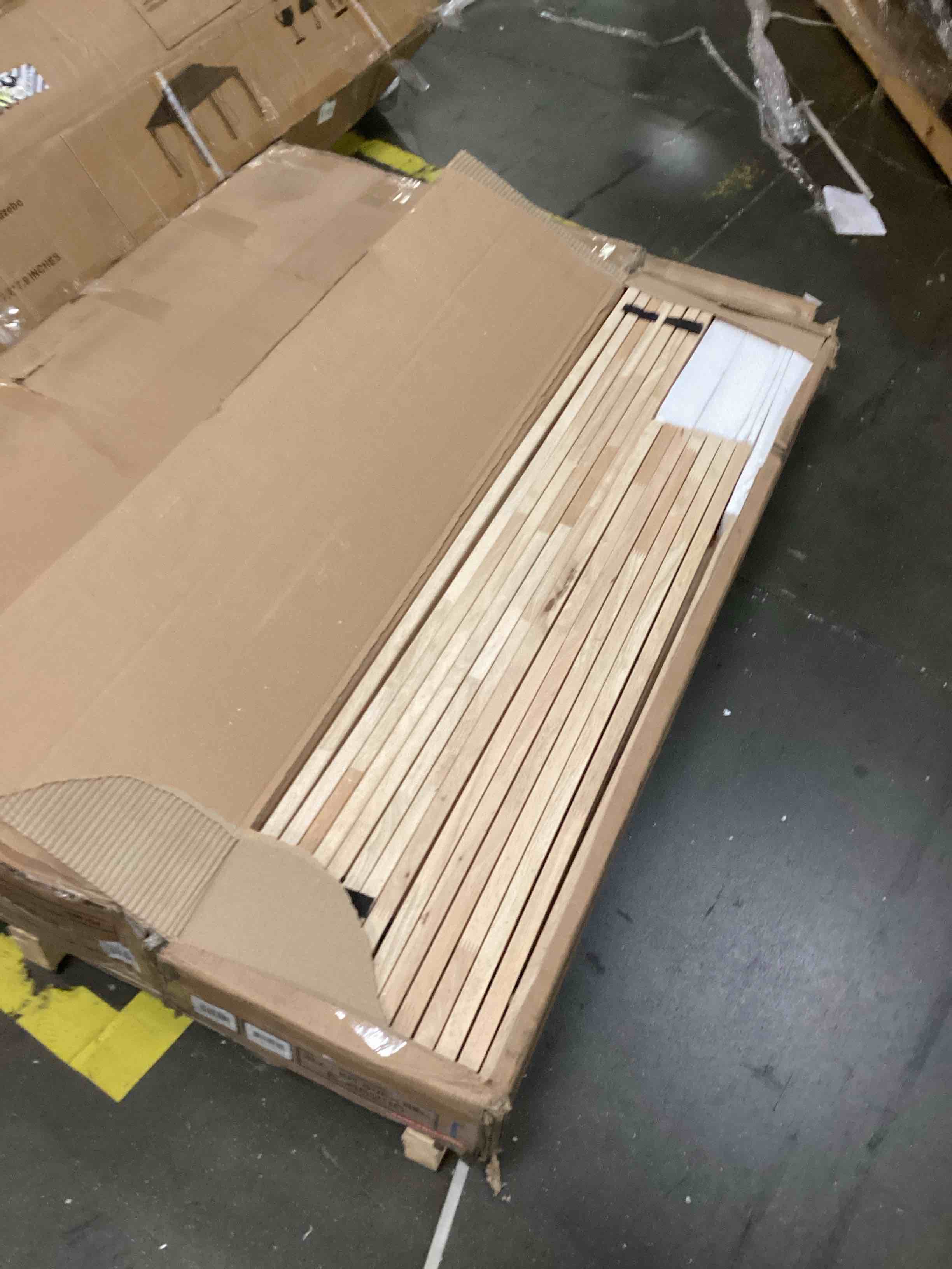 https://s3.amazonaws.com/lotting-images-prod/bidfta/BRN2539831_1754659480250.jpeg