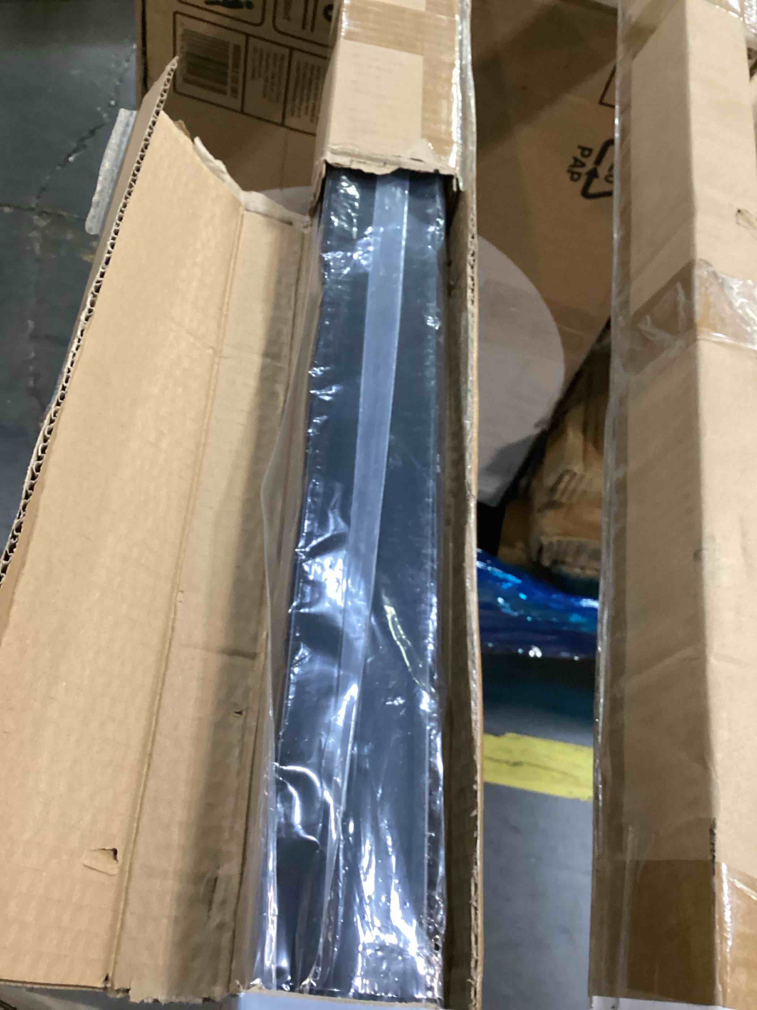 https://s3.amazonaws.com/lotting-images-prod/bidfta/BRN2539882_1754678300840.jpeg