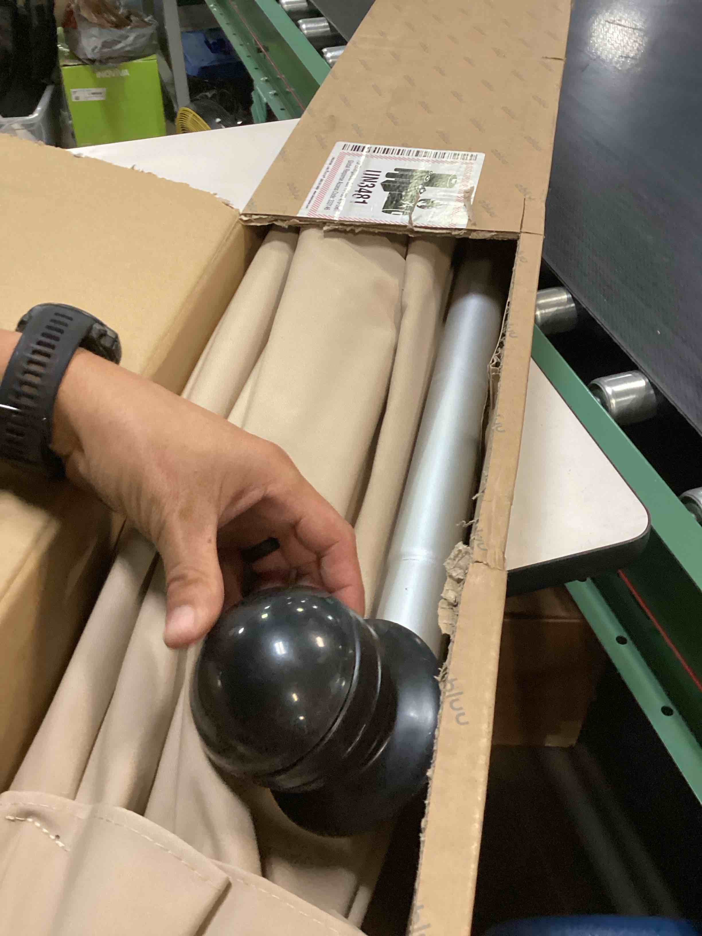 https://s3.amazonaws.com/lotting-images-prod/bidfta/BRN2539923_1754742665349.jpeg