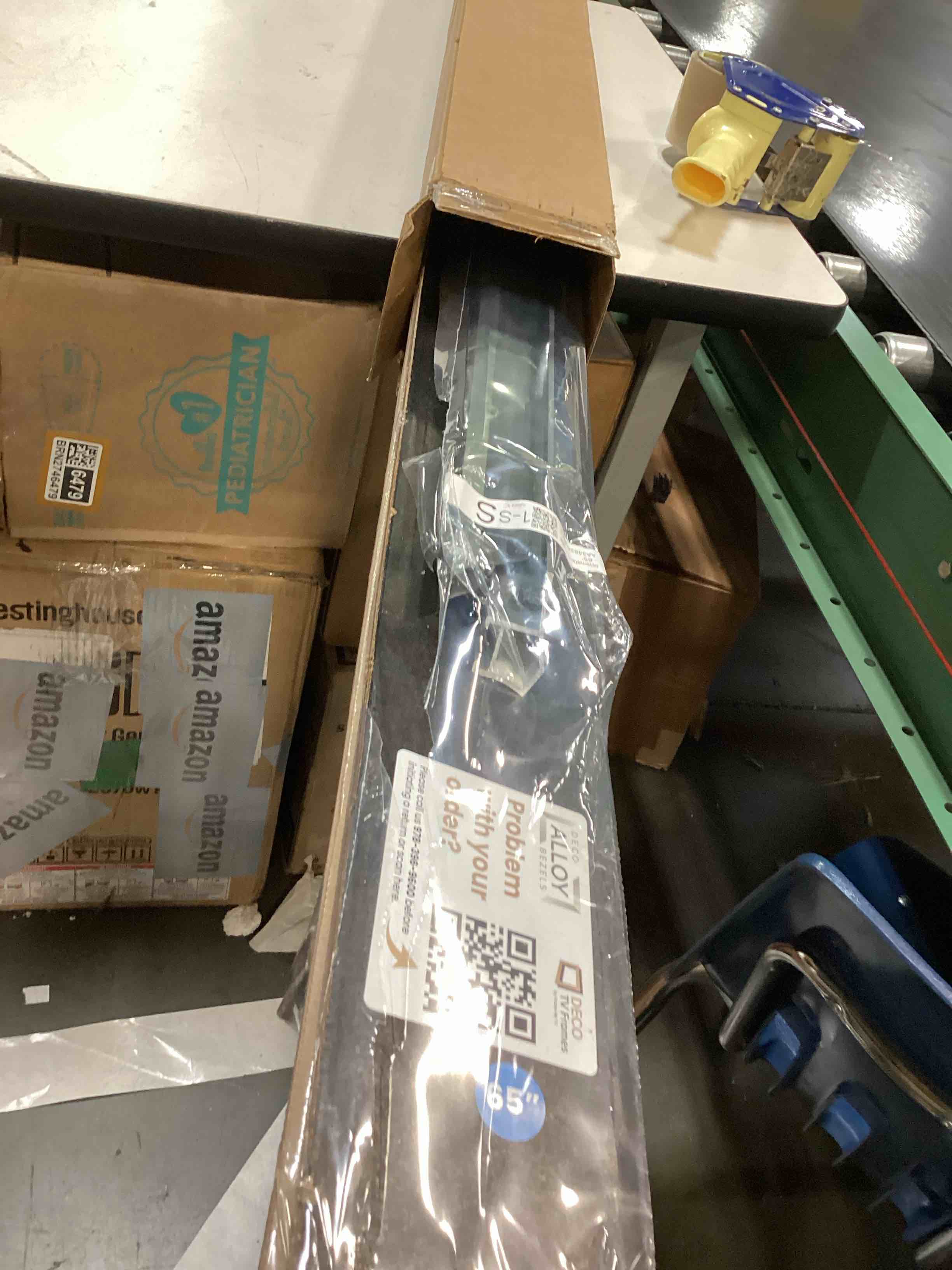 https://s3.amazonaws.com/lotting-images-prod/bidfta/BRN2539952_1754750718903.jpeg