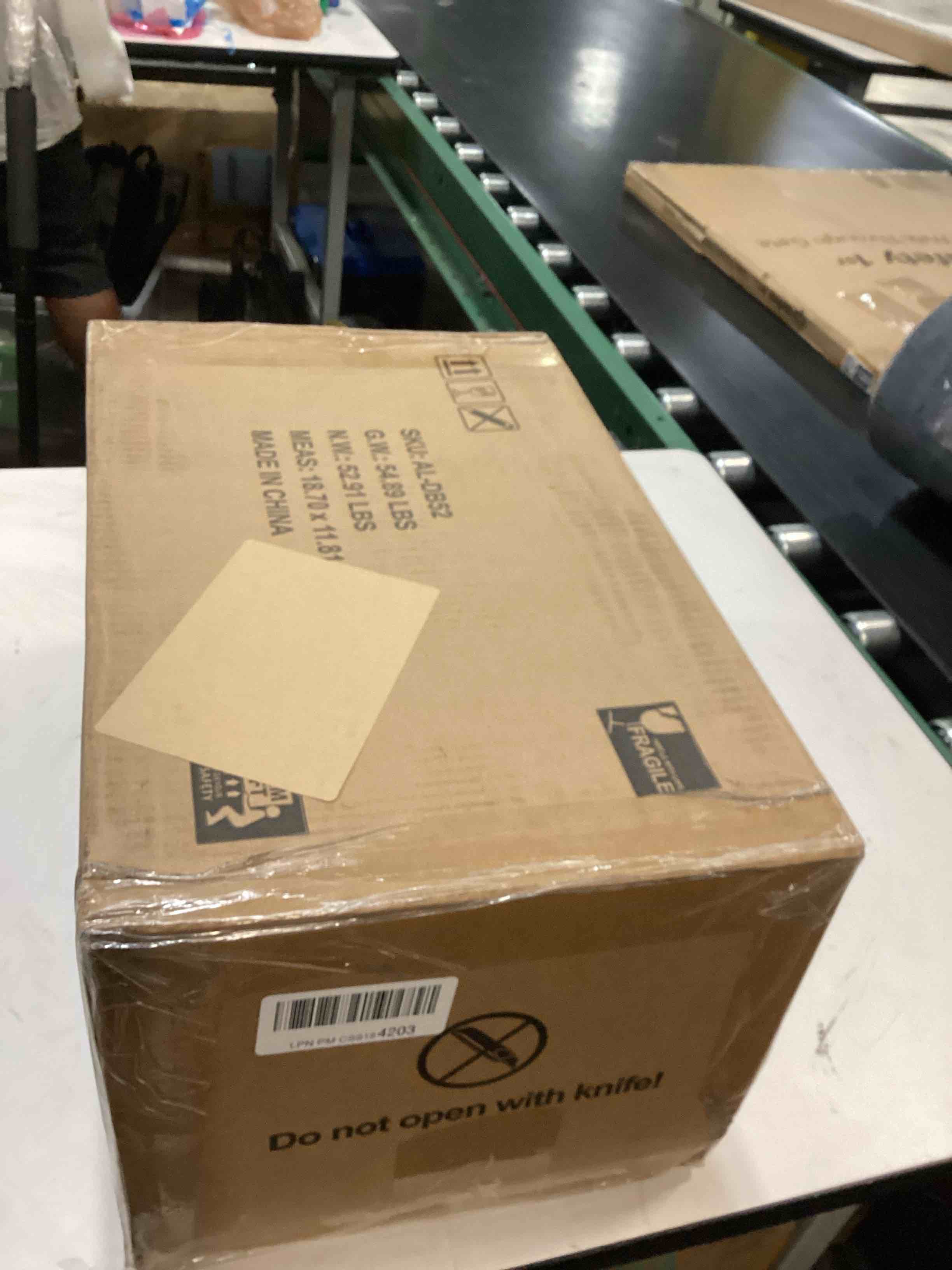 https://s3.amazonaws.com/lotting-images-prod/bidfta/BRN2539958_1754751490202.jpeg