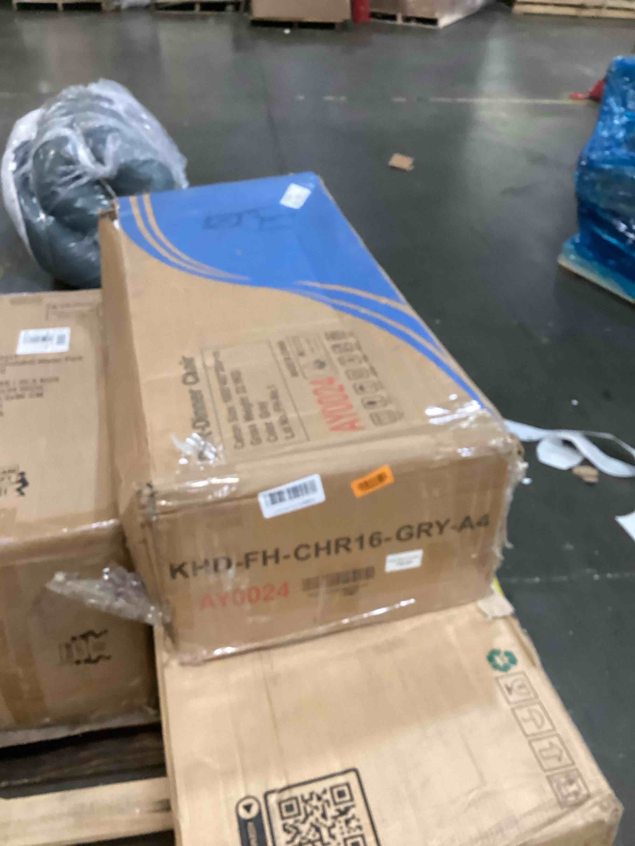https://s3.amazonaws.com/lotting-images-prod/bidfta/BRN2539970_1754754426451.jpeg