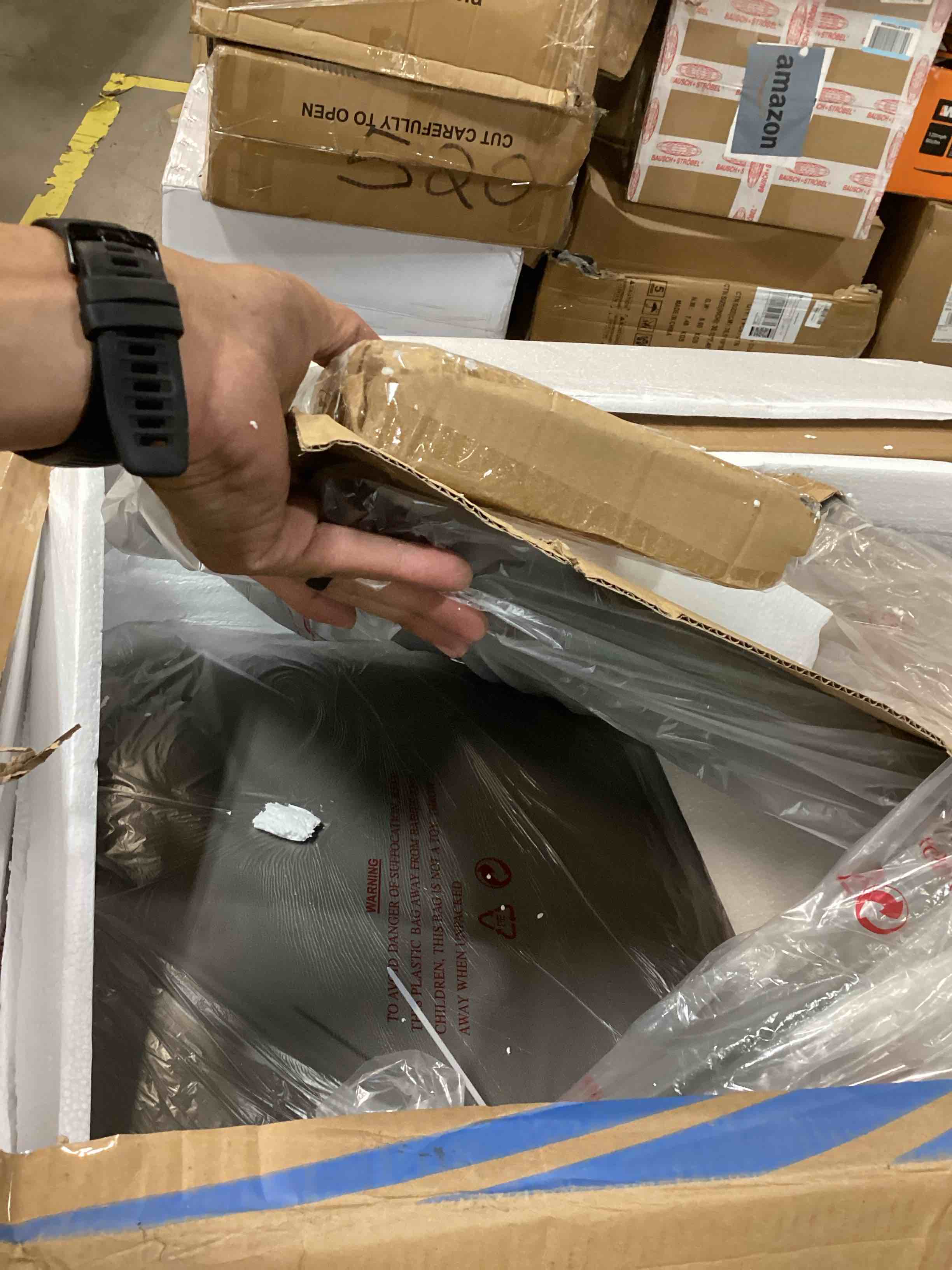 https://s3.amazonaws.com/lotting-images-prod/bidfta/BRN2539970_1754754463995.jpeg
