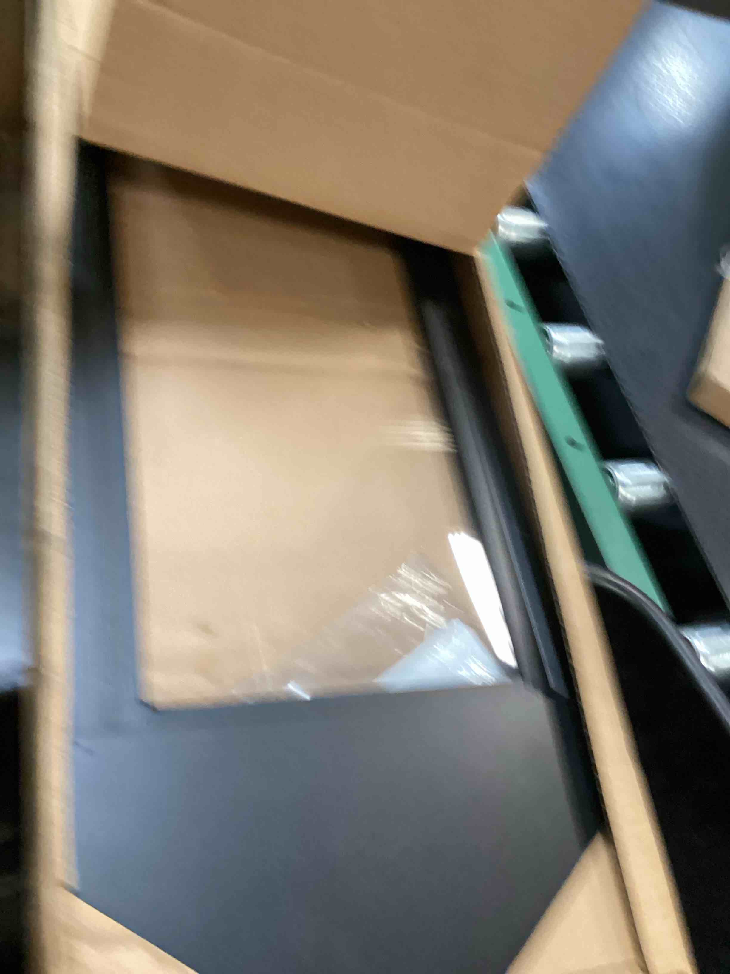 https://s3.amazonaws.com/lotting-images-prod/bidfta/BRN2539984_1754761938778.jpeg