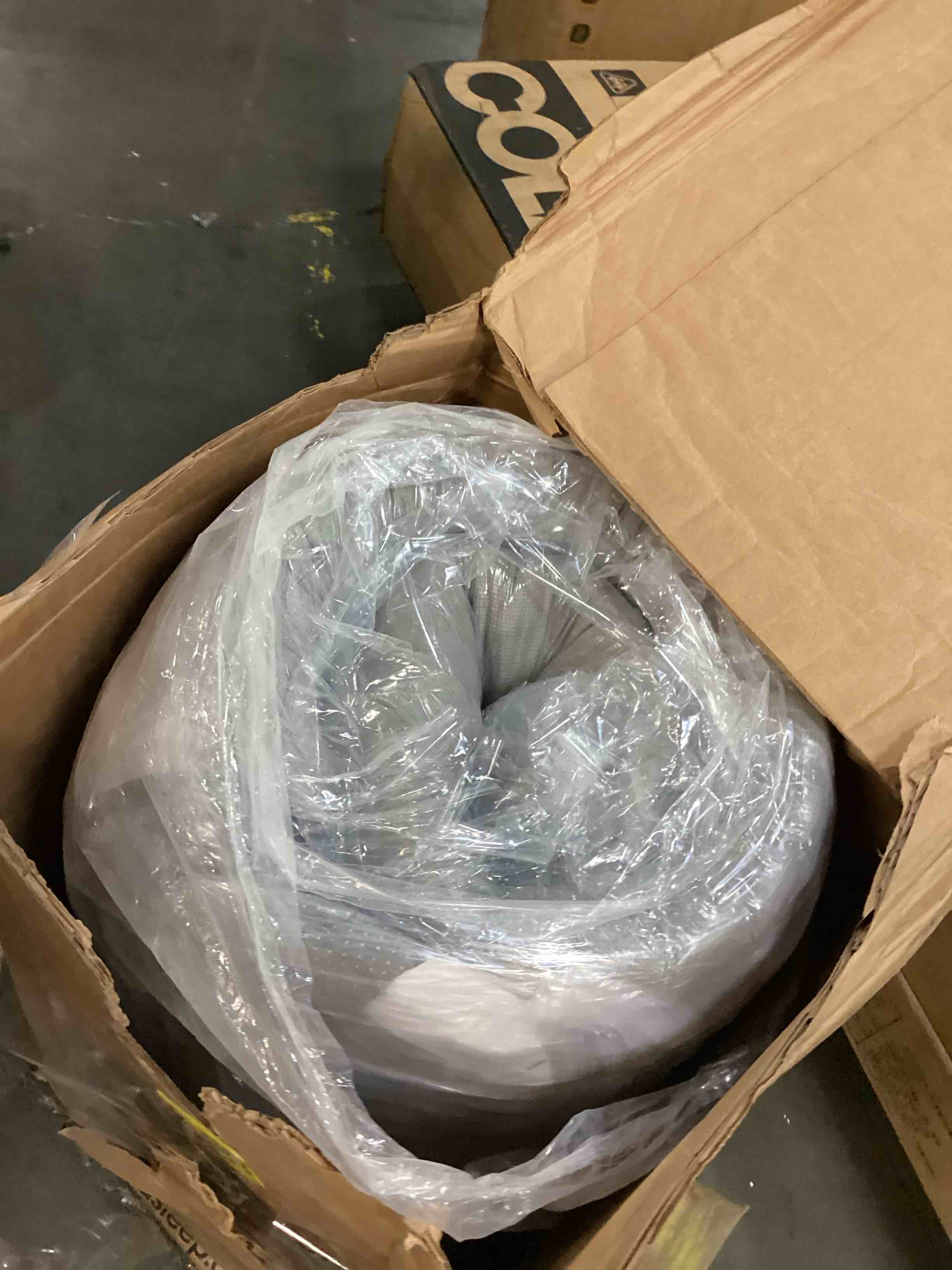 https://s3.amazonaws.com/lotting-images-prod/bidfta/BRN2539995_1754910433211.jpeg