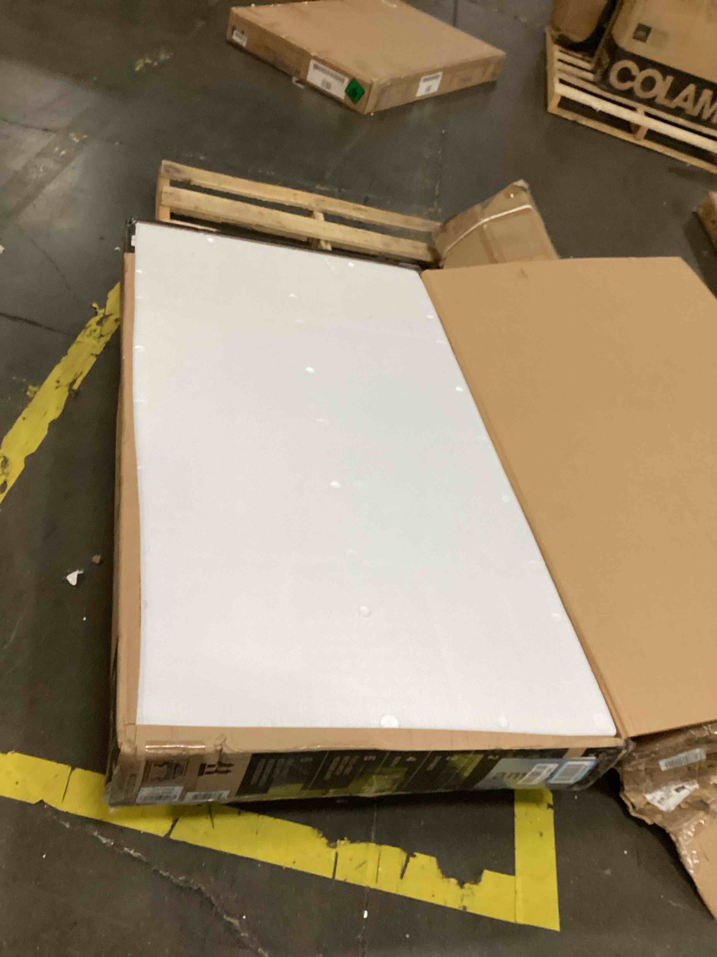 https://s3.amazonaws.com/lotting-images-prod/bidfta/BRN2539998_1754910864267.jpeg