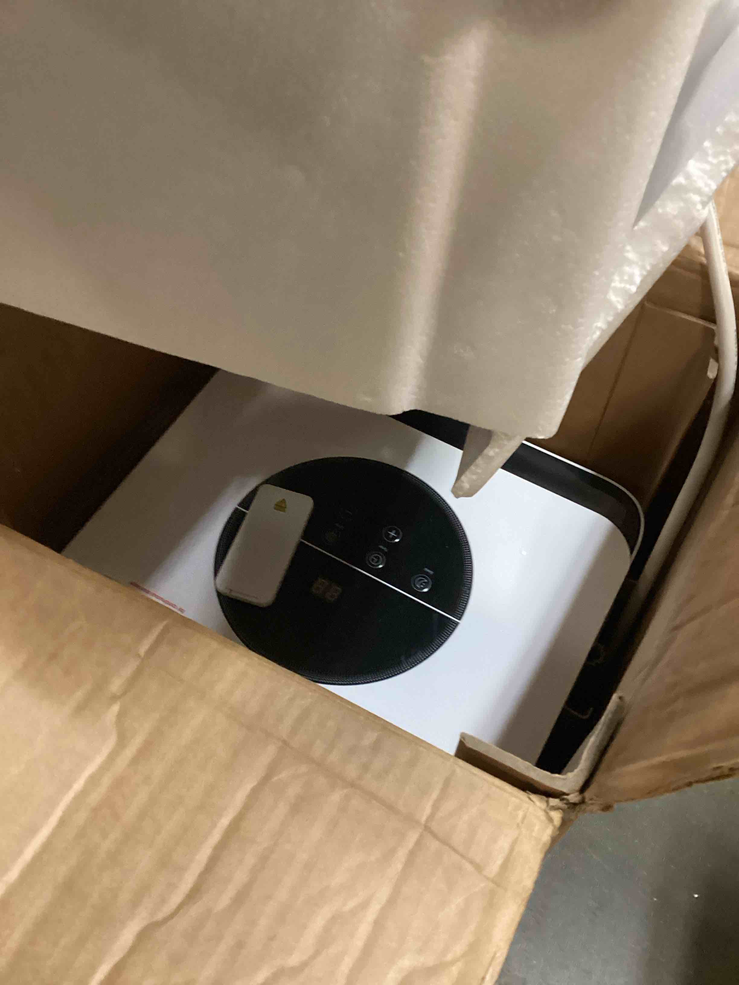 https://s3.amazonaws.com/lotting-images-prod/bidfta/BRN2540010_1754912890279.jpeg