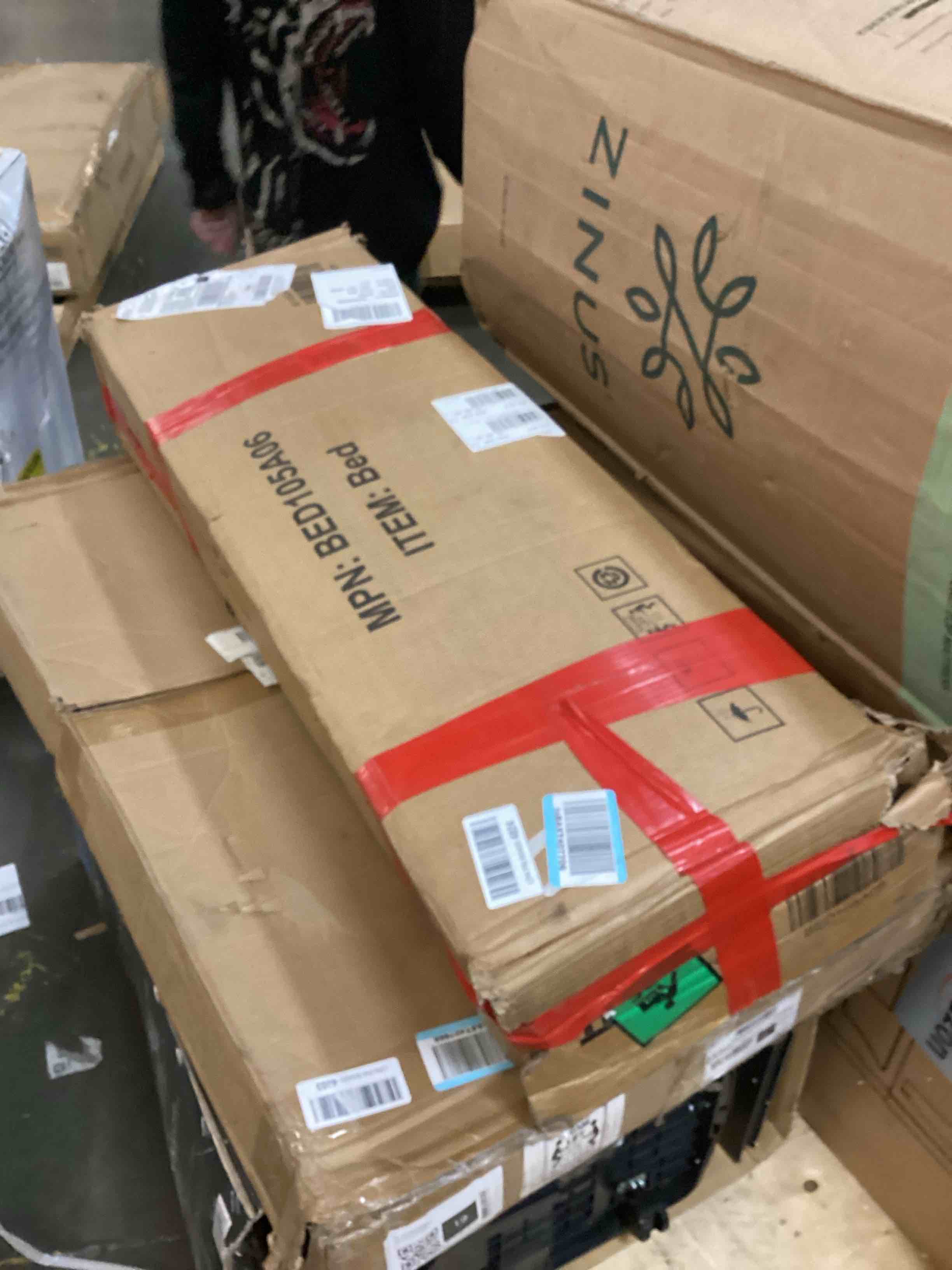 https://s3.amazonaws.com/lotting-images-prod/bidfta/BRN2540022_1754917880571.jpeg
