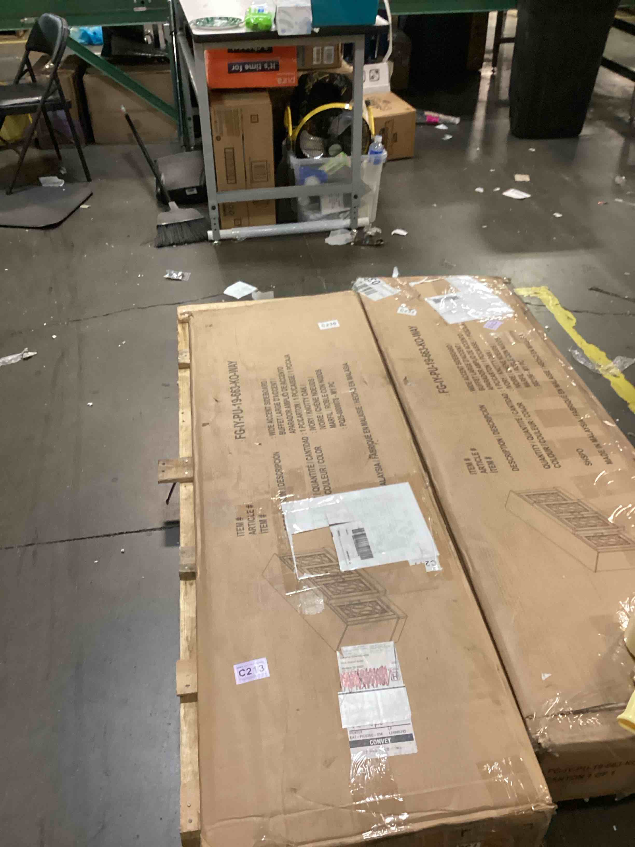 https://s3.amazonaws.com/lotting-images-prod/bidfta/BRN2540149_1755018944323.jpeg