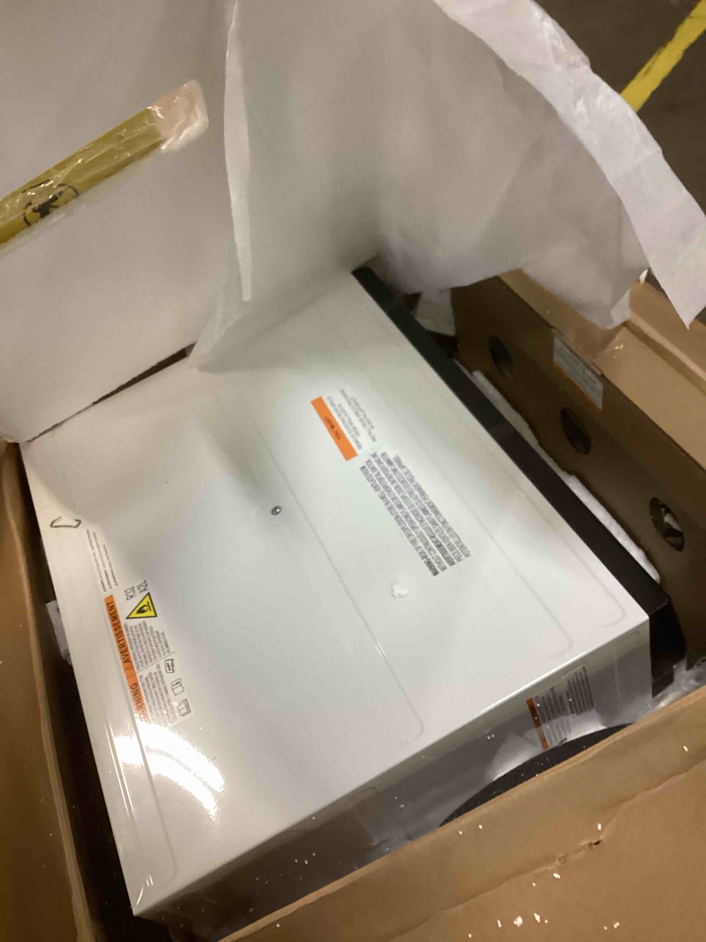 https://s3.amazonaws.com/lotting-images-prod/bidfta/BRN2540202_1755098858347.jpeg