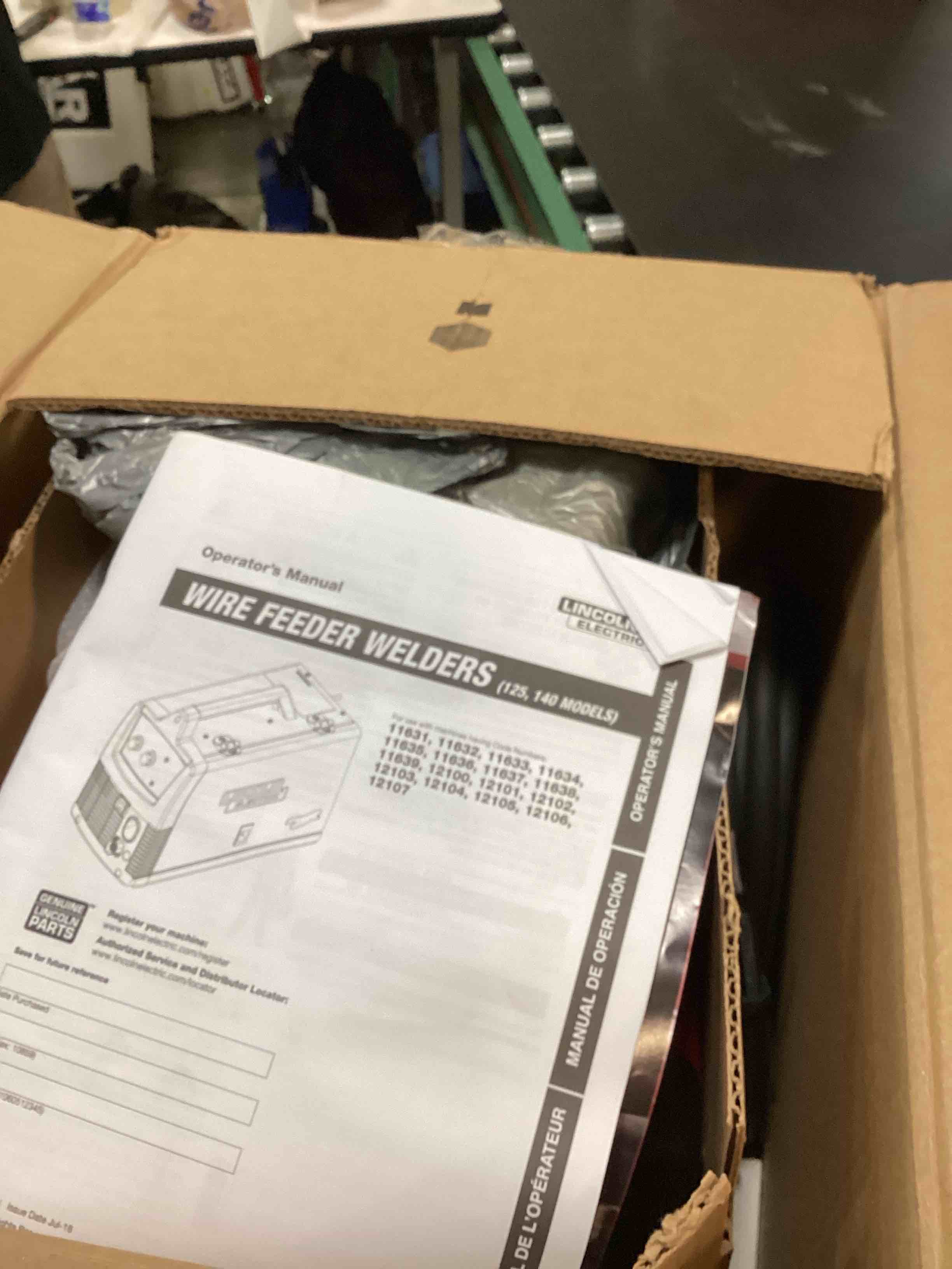 https://s3.amazonaws.com/lotting-images-prod/bidfta/BRN2540242_1755171867754.jpeg