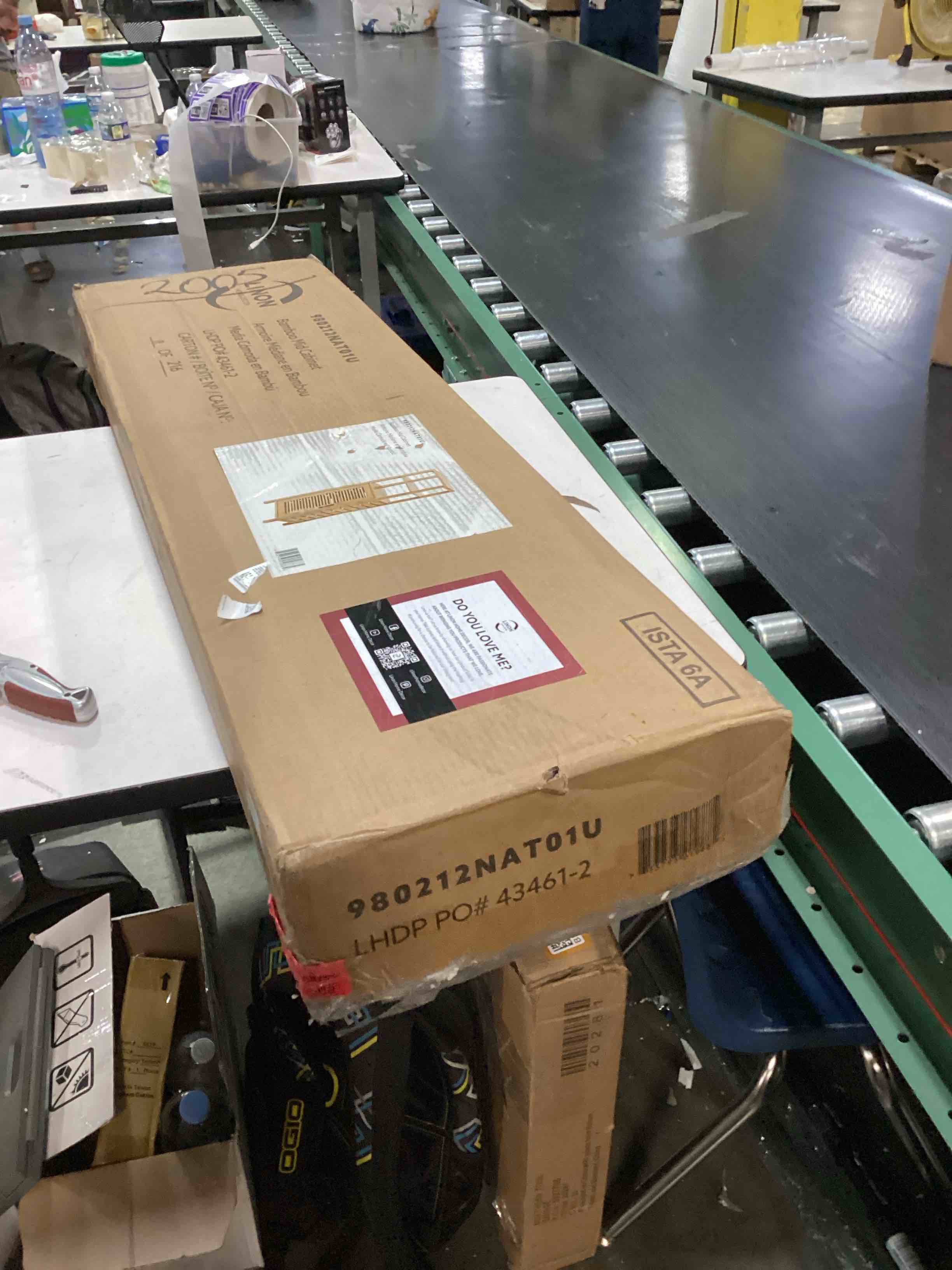 https://s3.amazonaws.com/lotting-images-prod/bidfta/BRN2540297_1755191928049.jpeg
